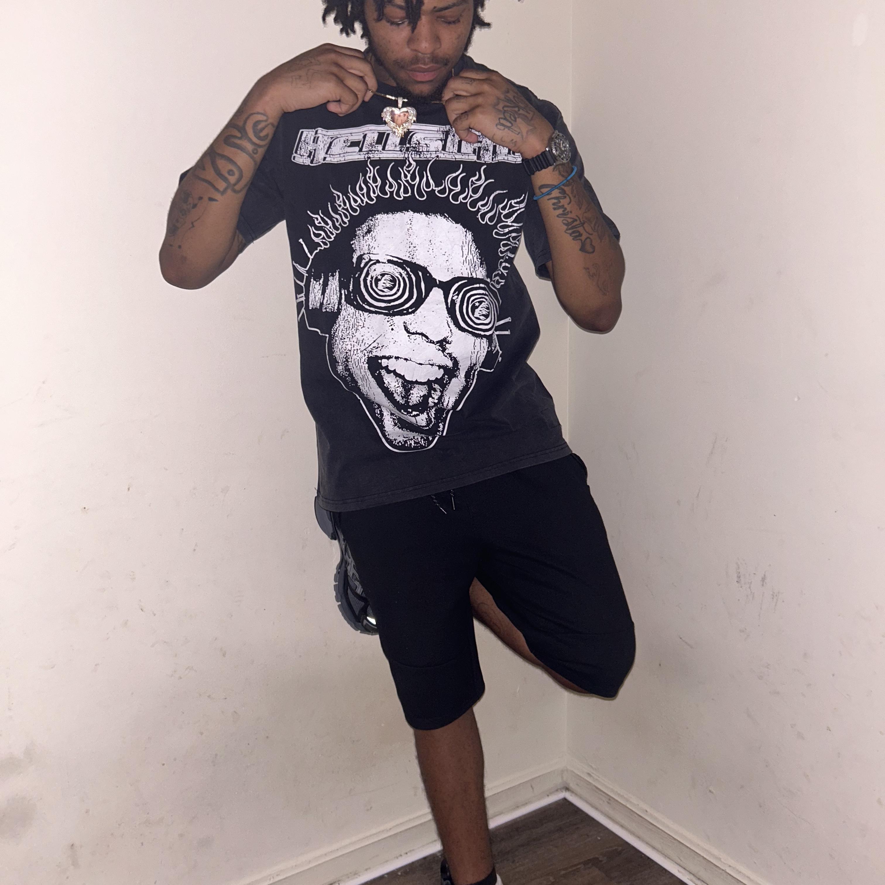 Dou6le0we Tuccer artwork