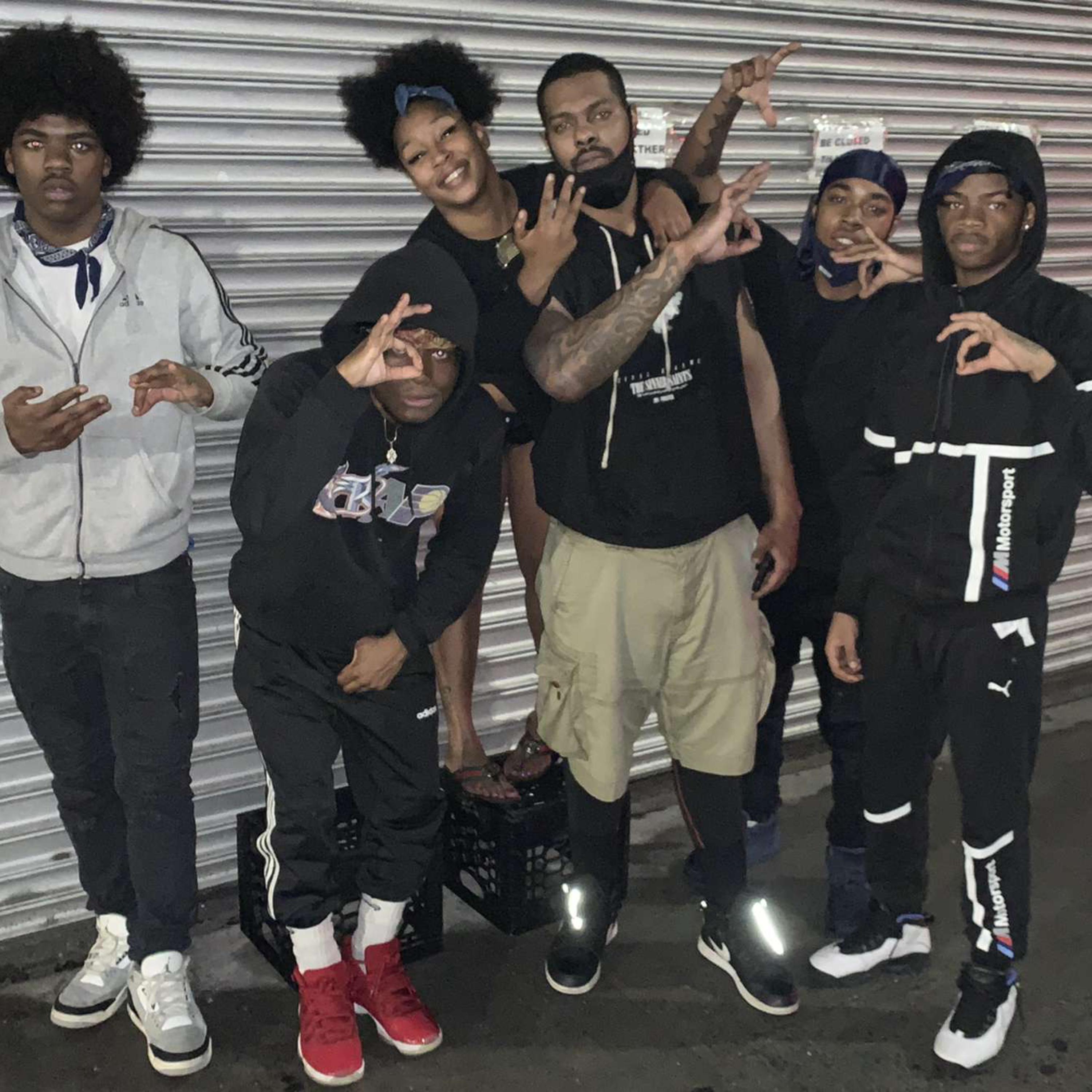 DUMPIN4DUECE artwork