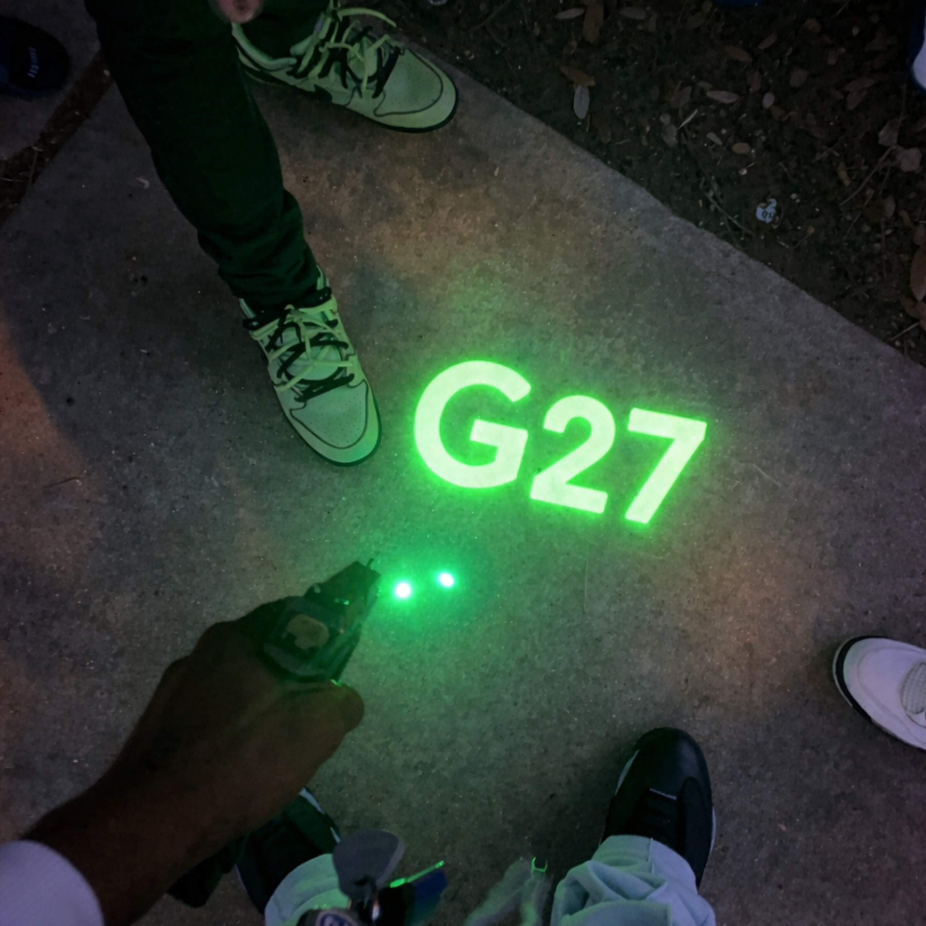 G 27 artwork
