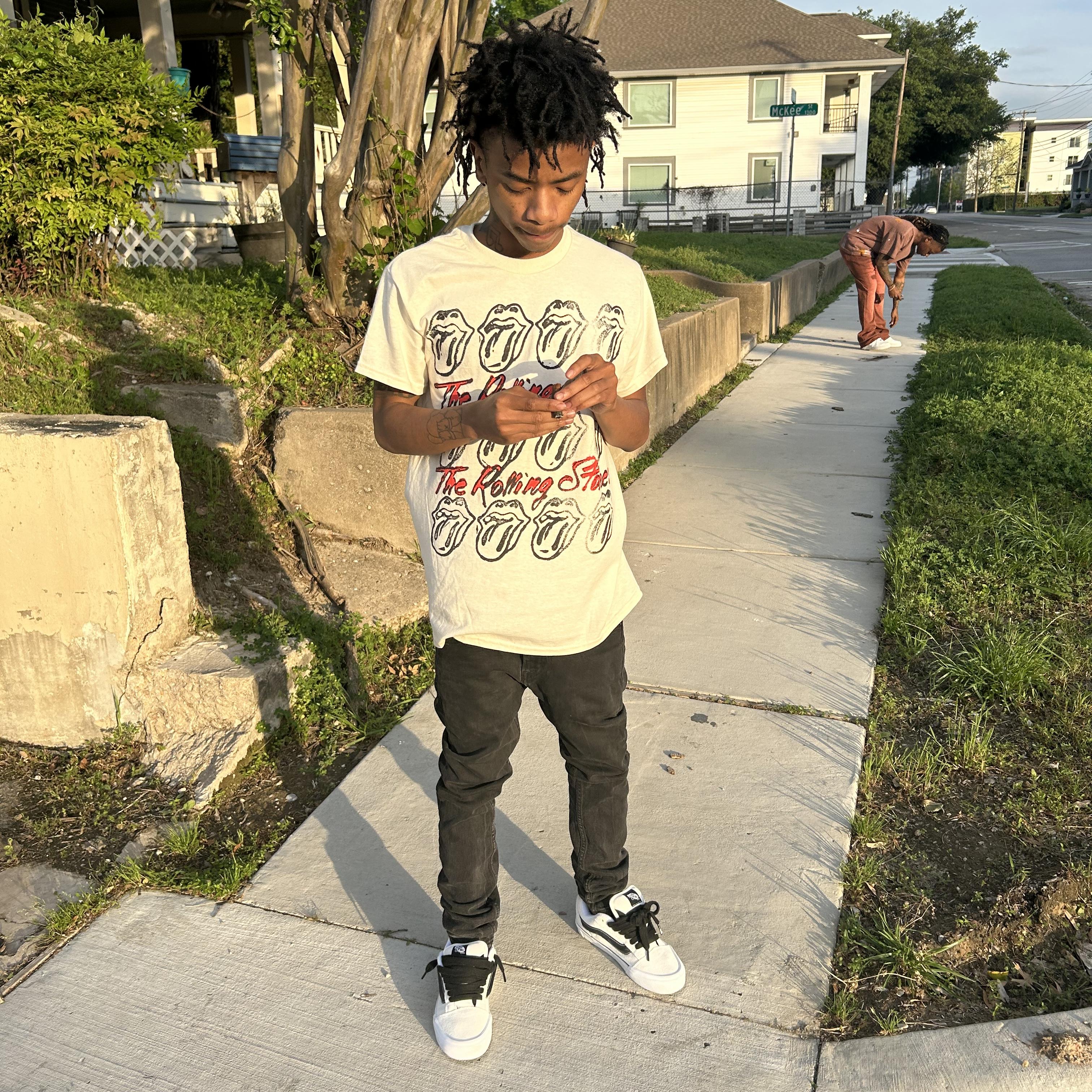If She love Me artwork