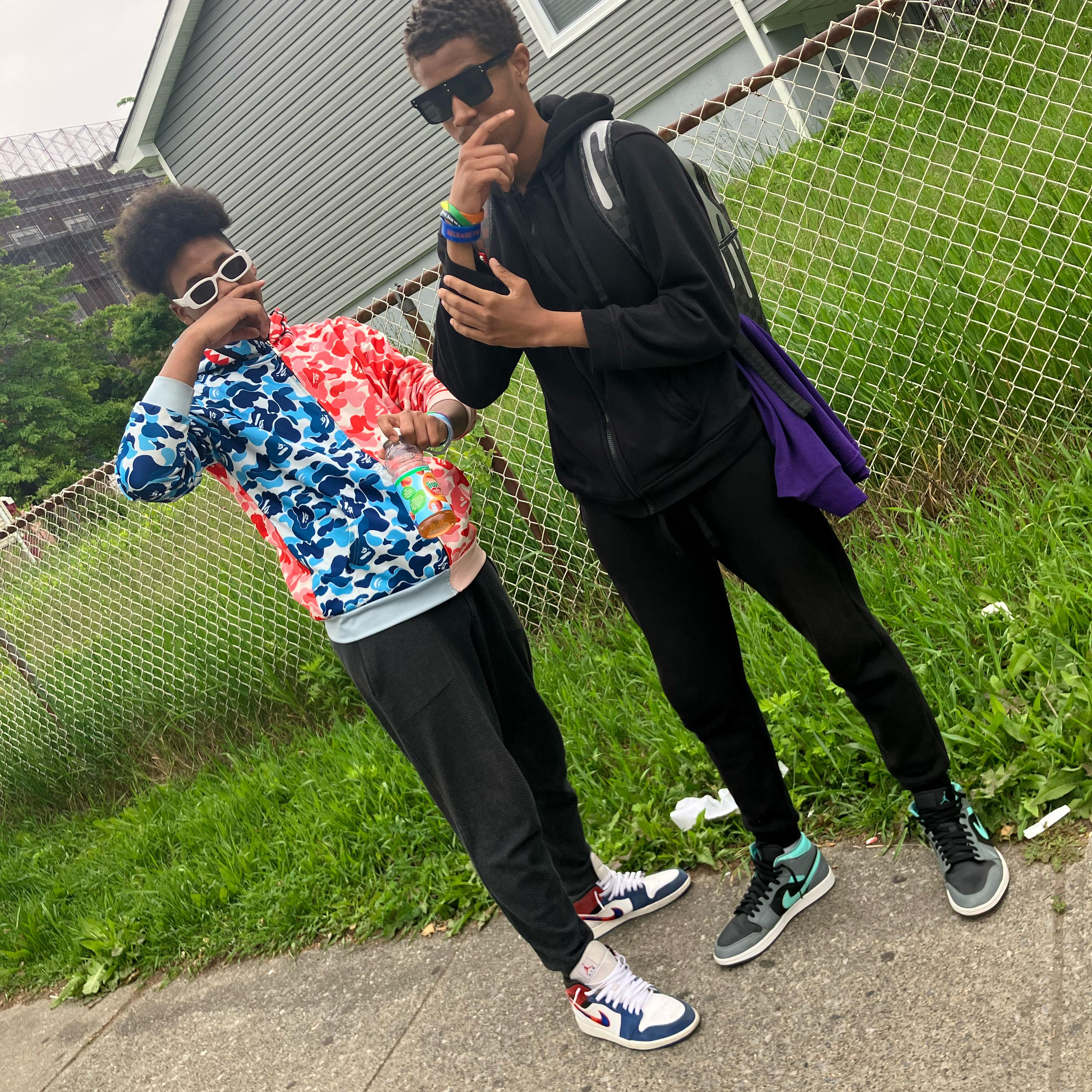 Friday Onna Opp Block artwork