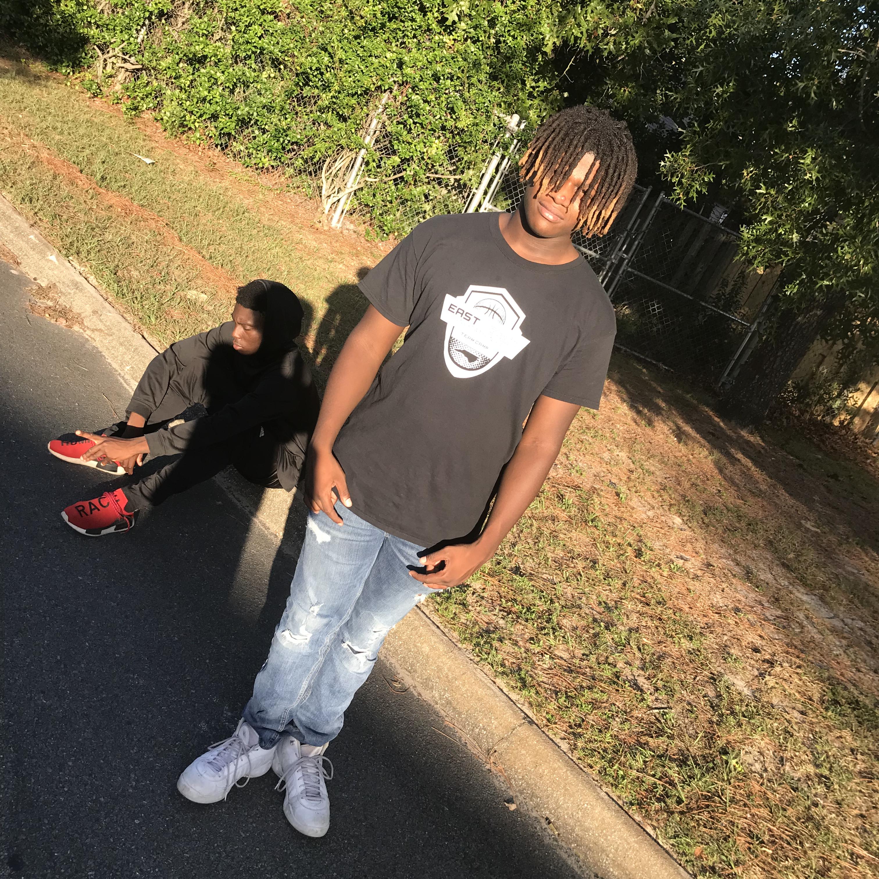 8 Deep artwork