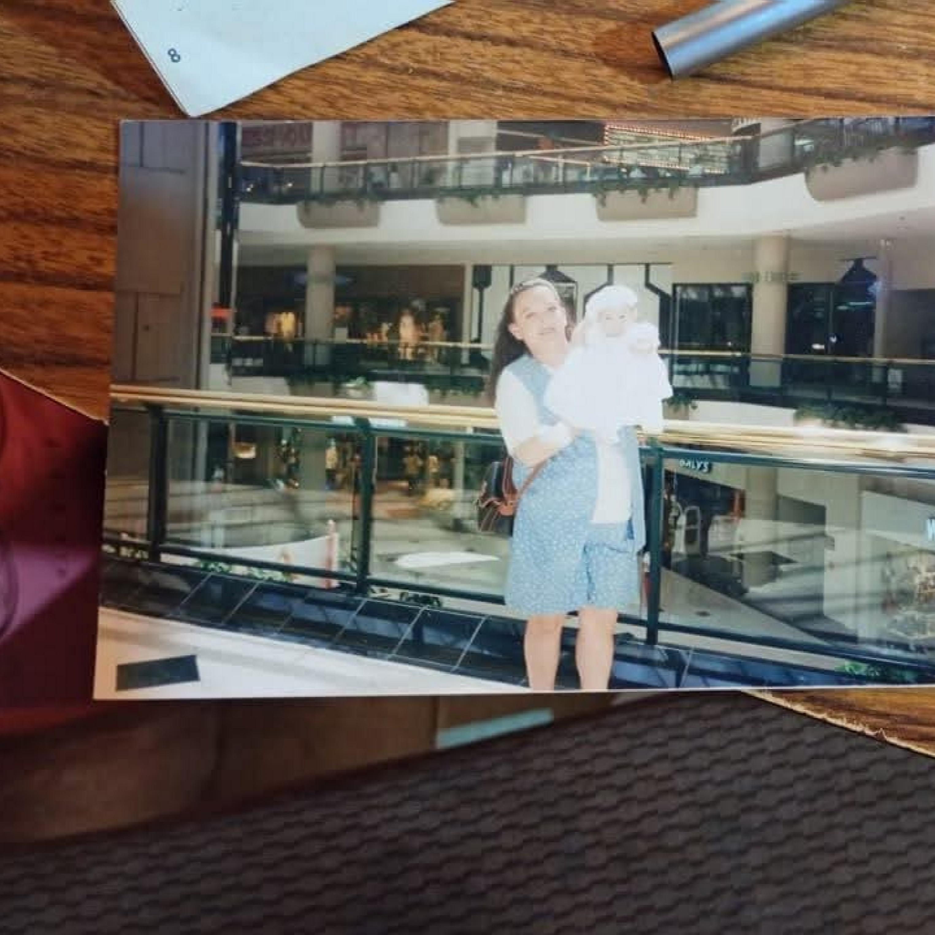 Cen Girls Cry v2 artwork