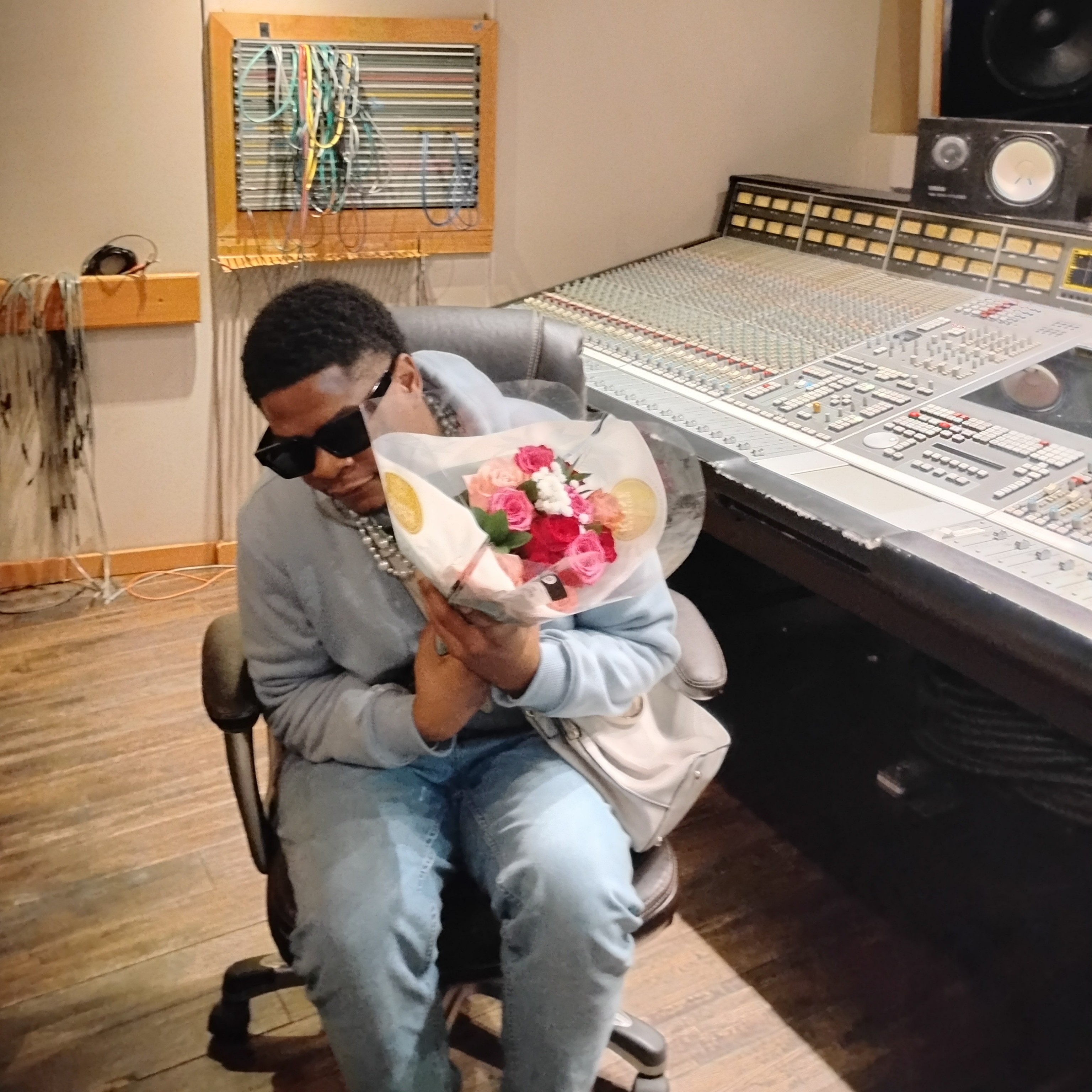 roses on peachtree artwork
