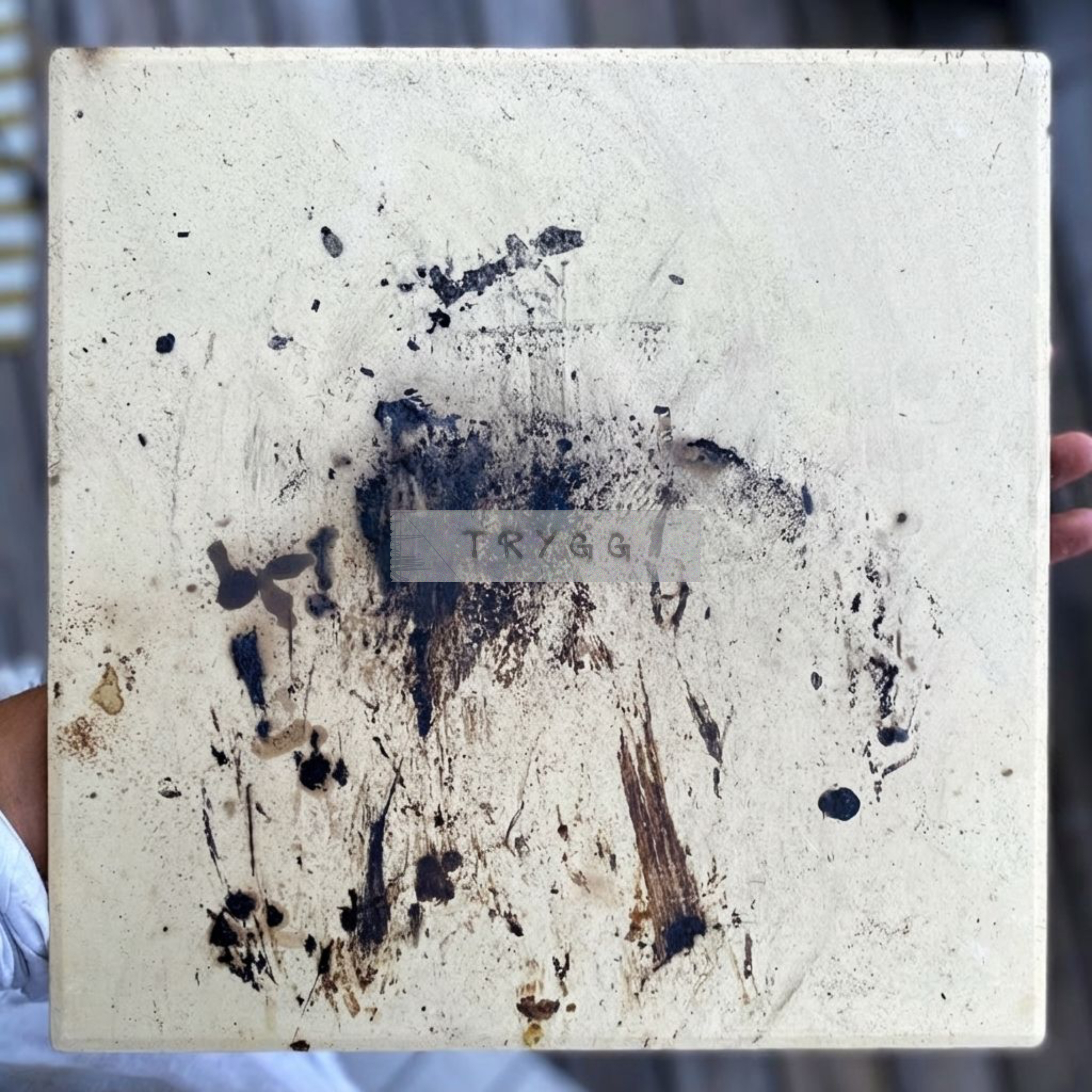 Manifest artwork