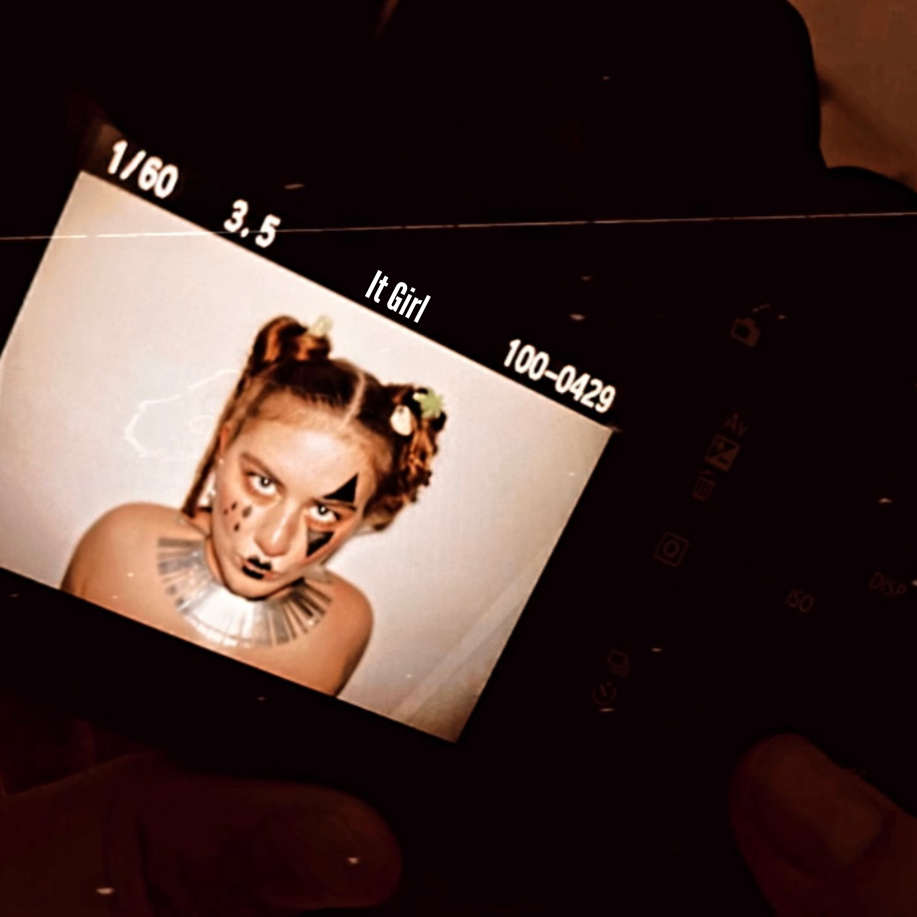 It Girl artwork