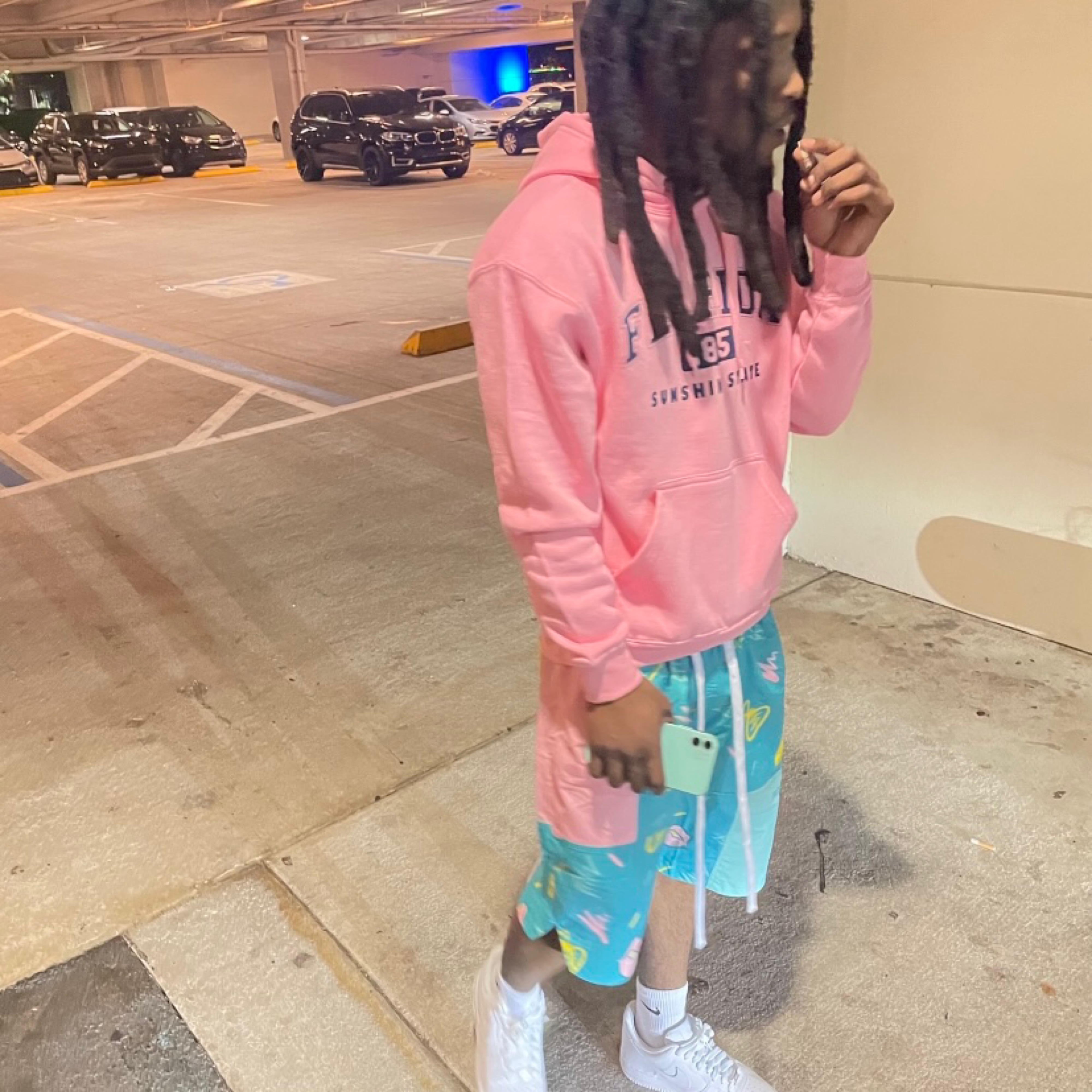 HOLDIN UP artwork