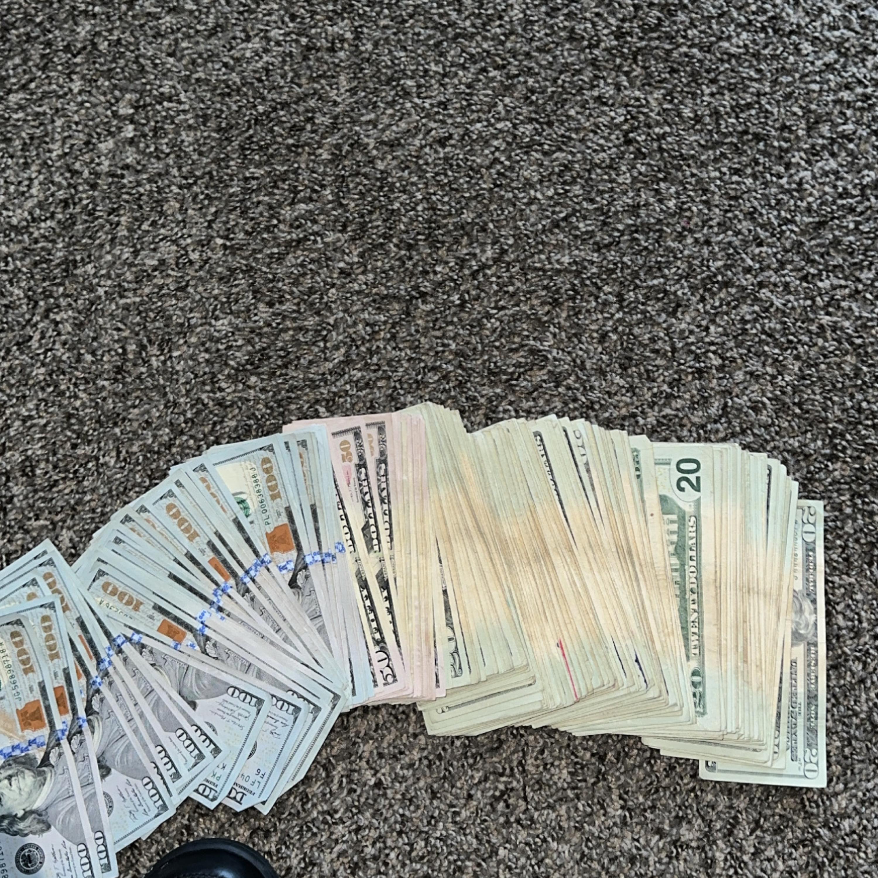 Large Amount$ artwork
