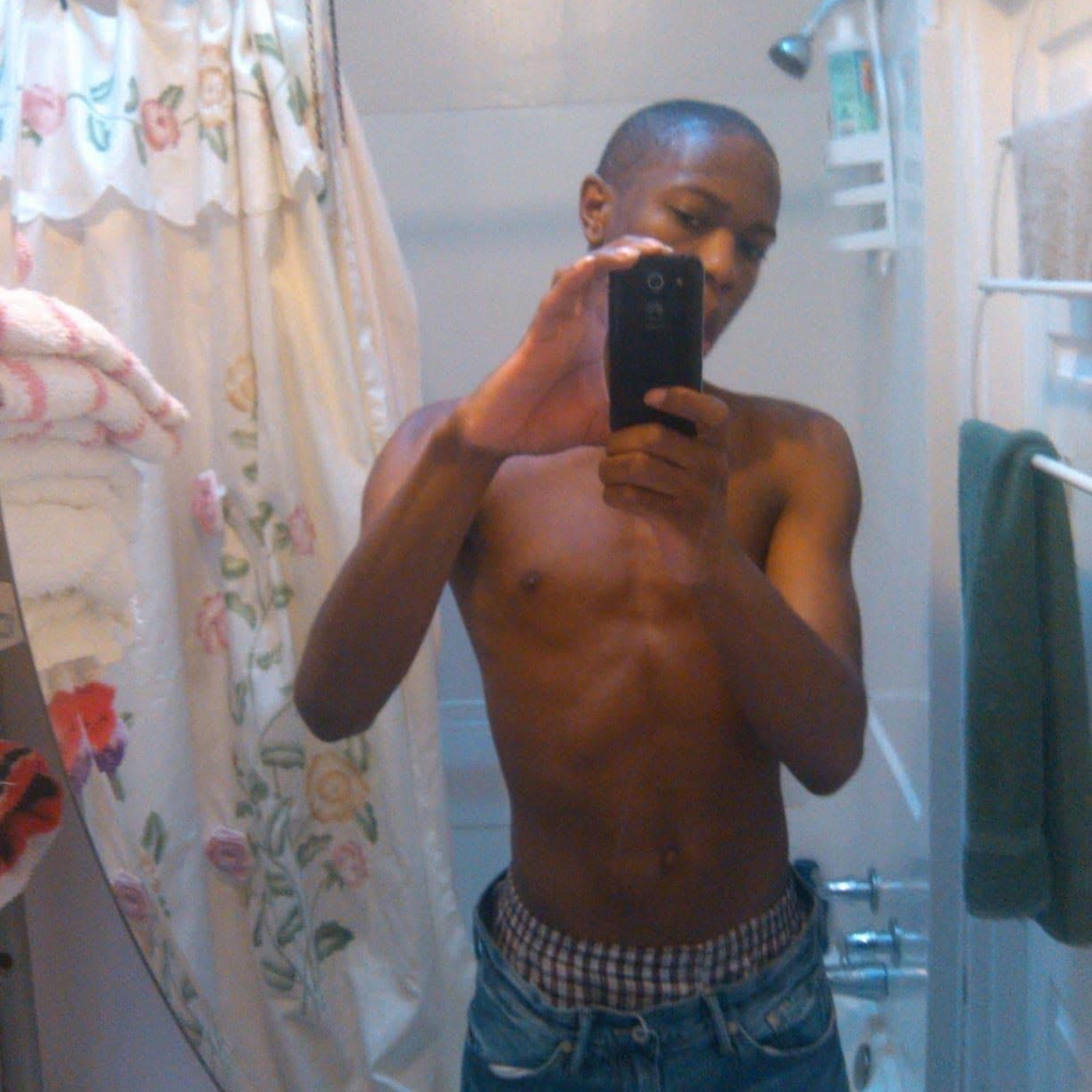 Maybach 42 $ artwork