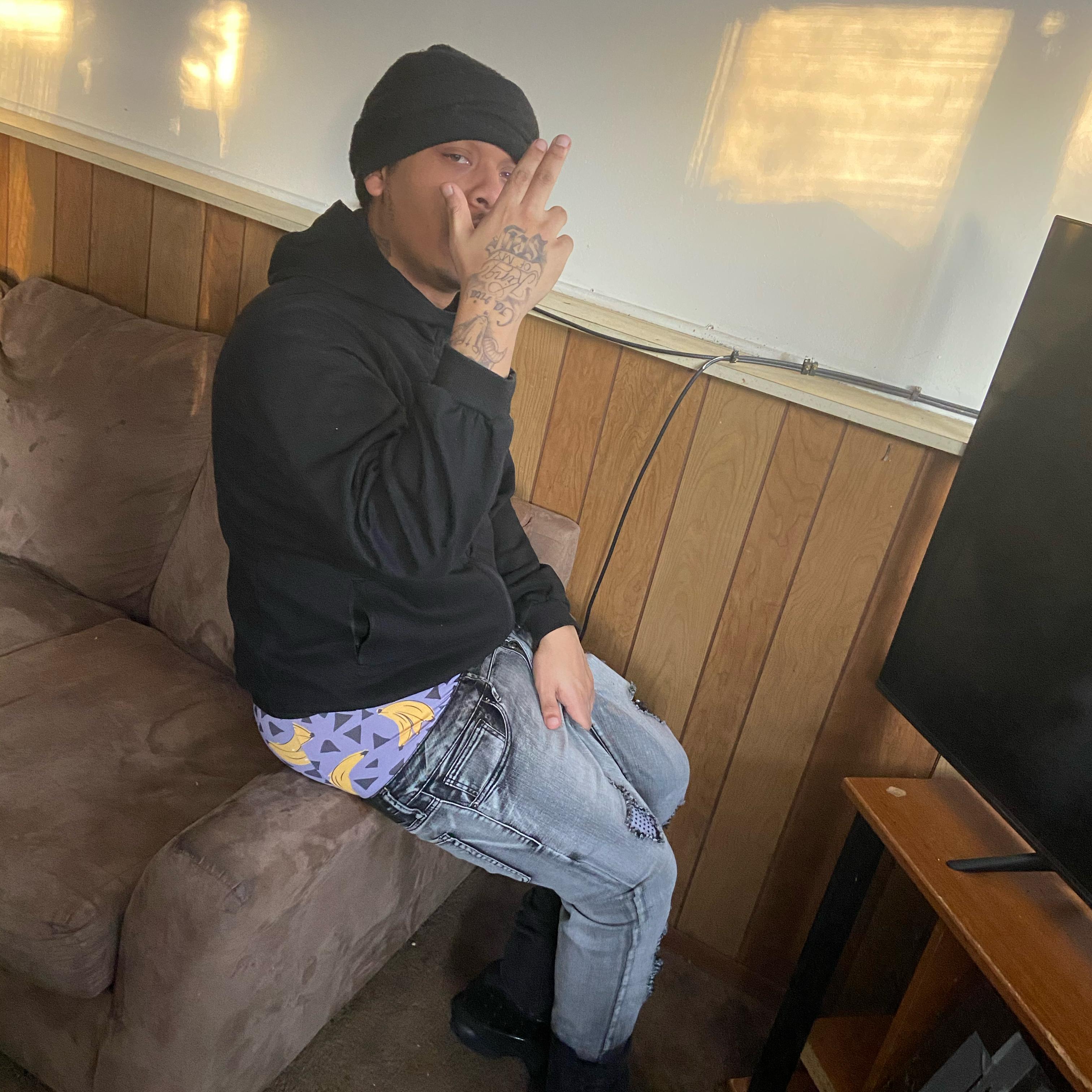 Yungest N Charge artwork