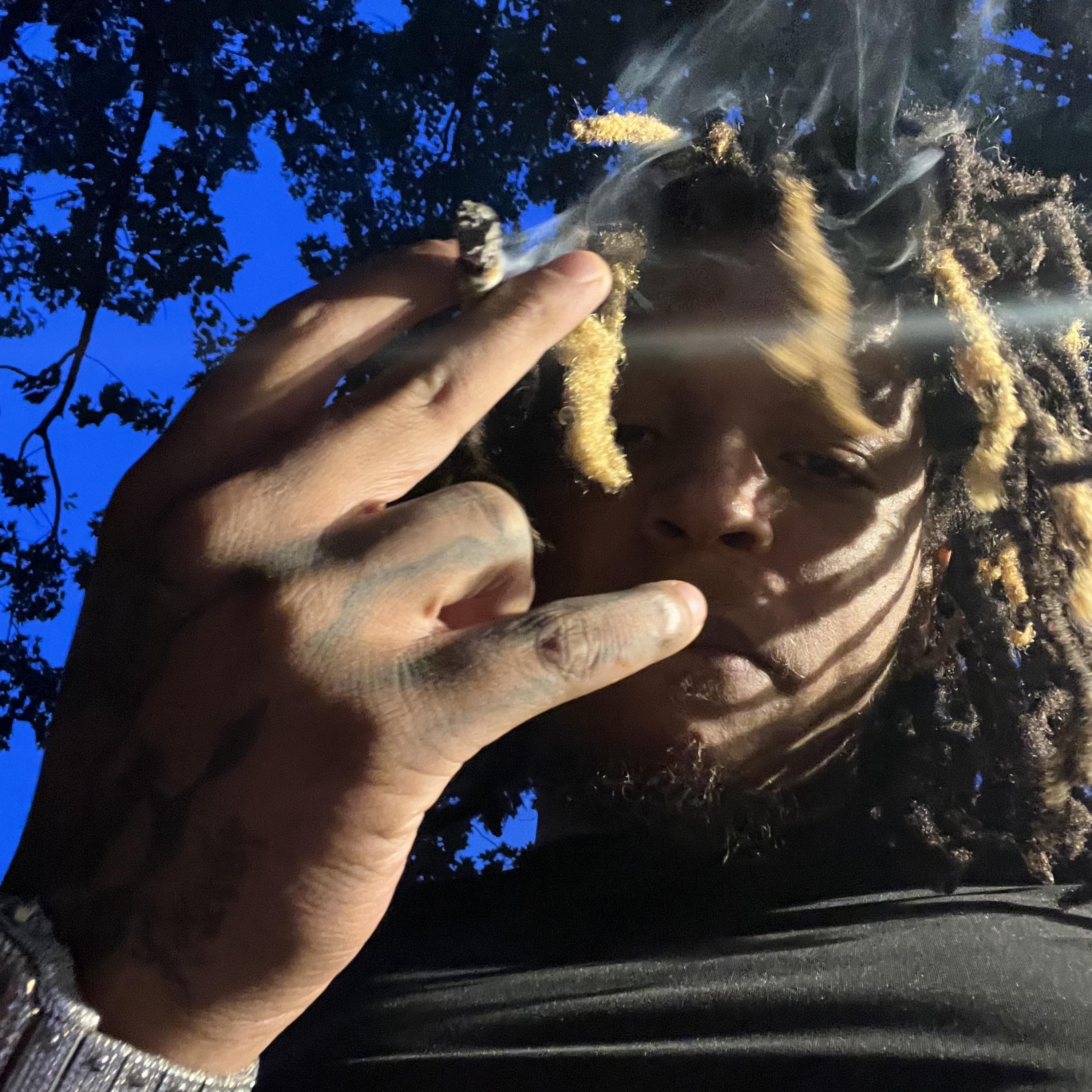 LongLive5TH artwork