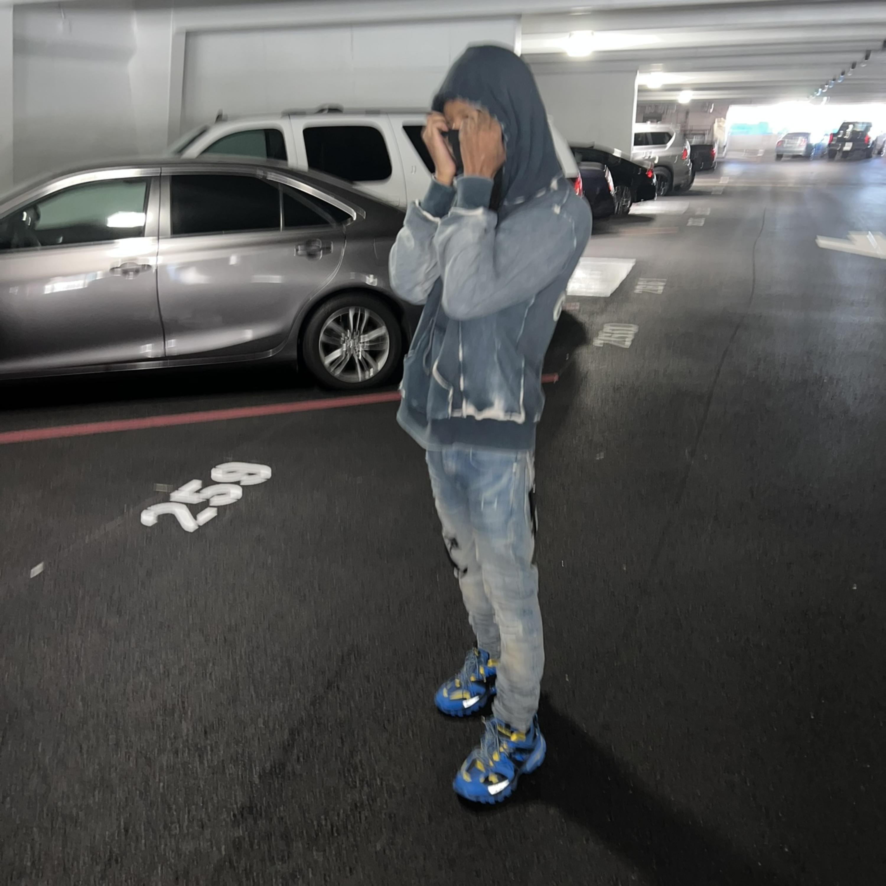 1050 artwork