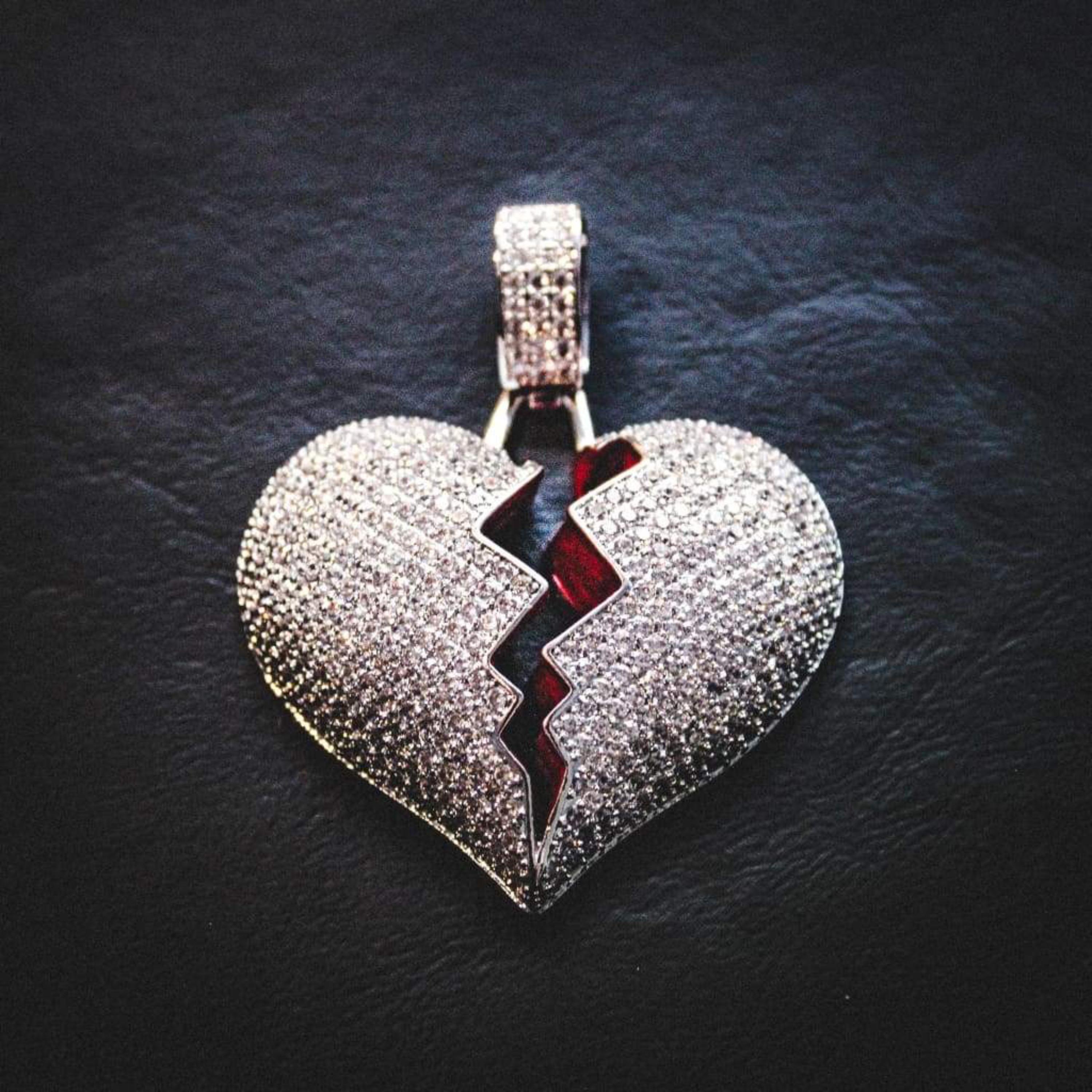 No Love artwork