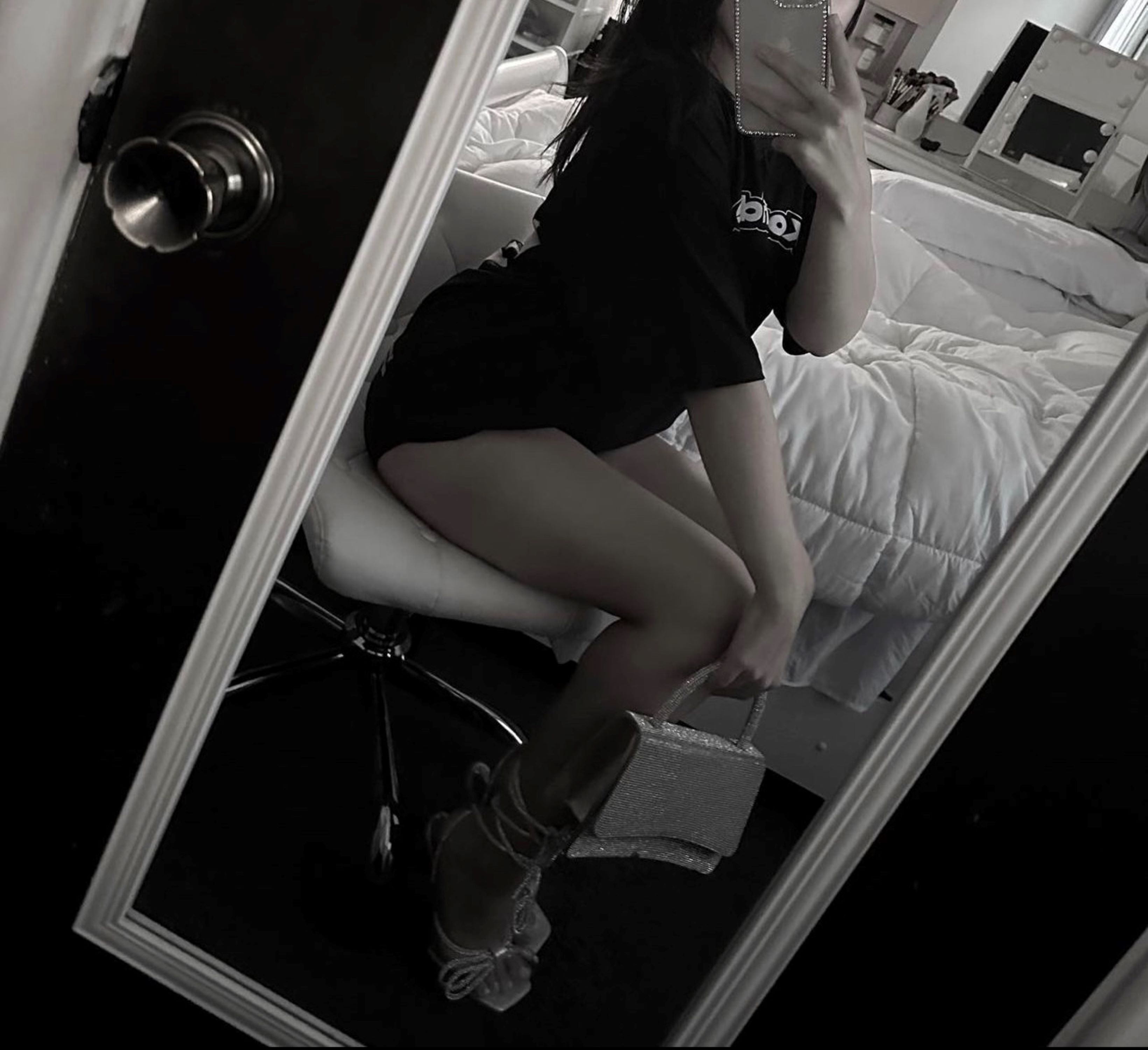 Oversized Konfide Tee artwork
