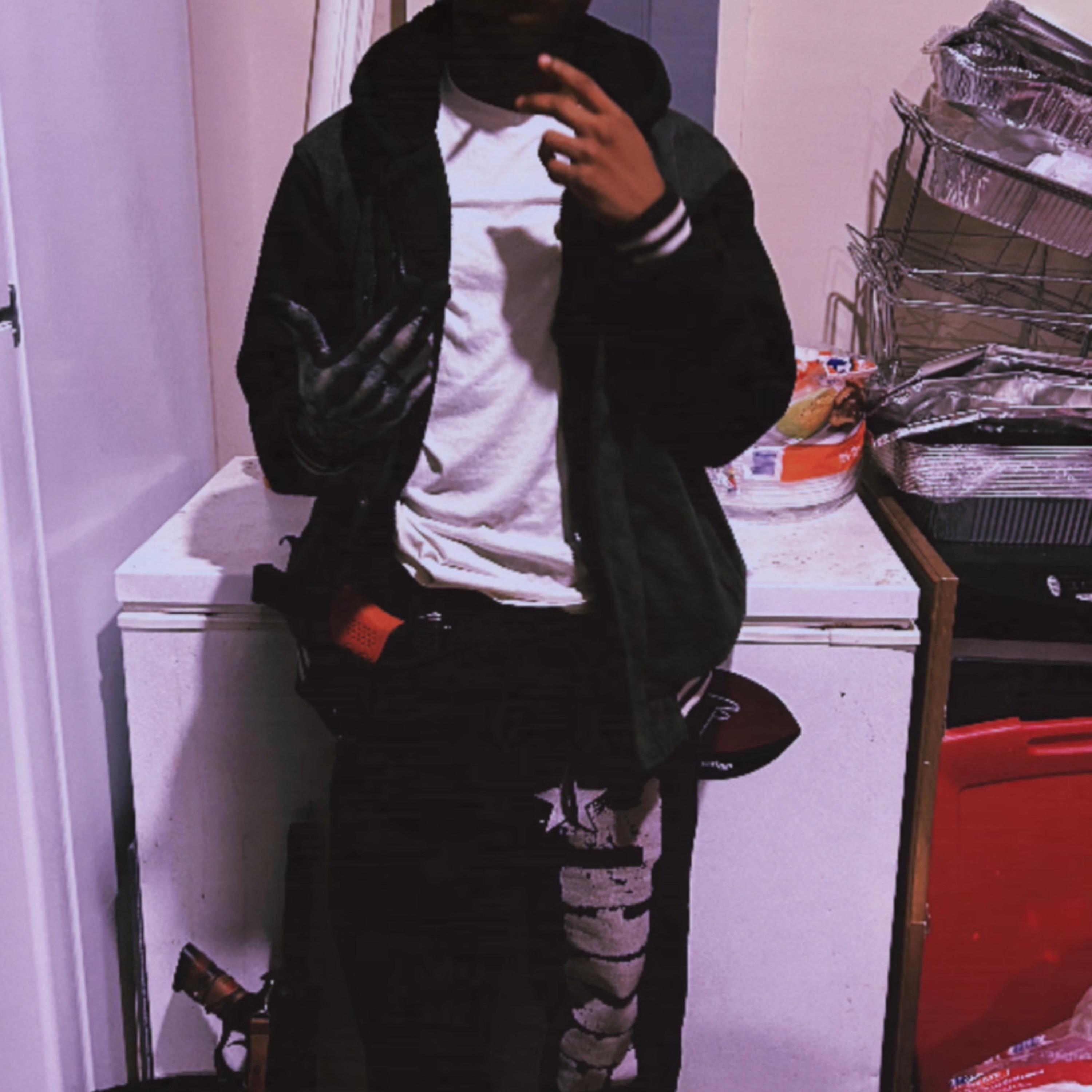 Realer by Luhhdfrmda6 cover art