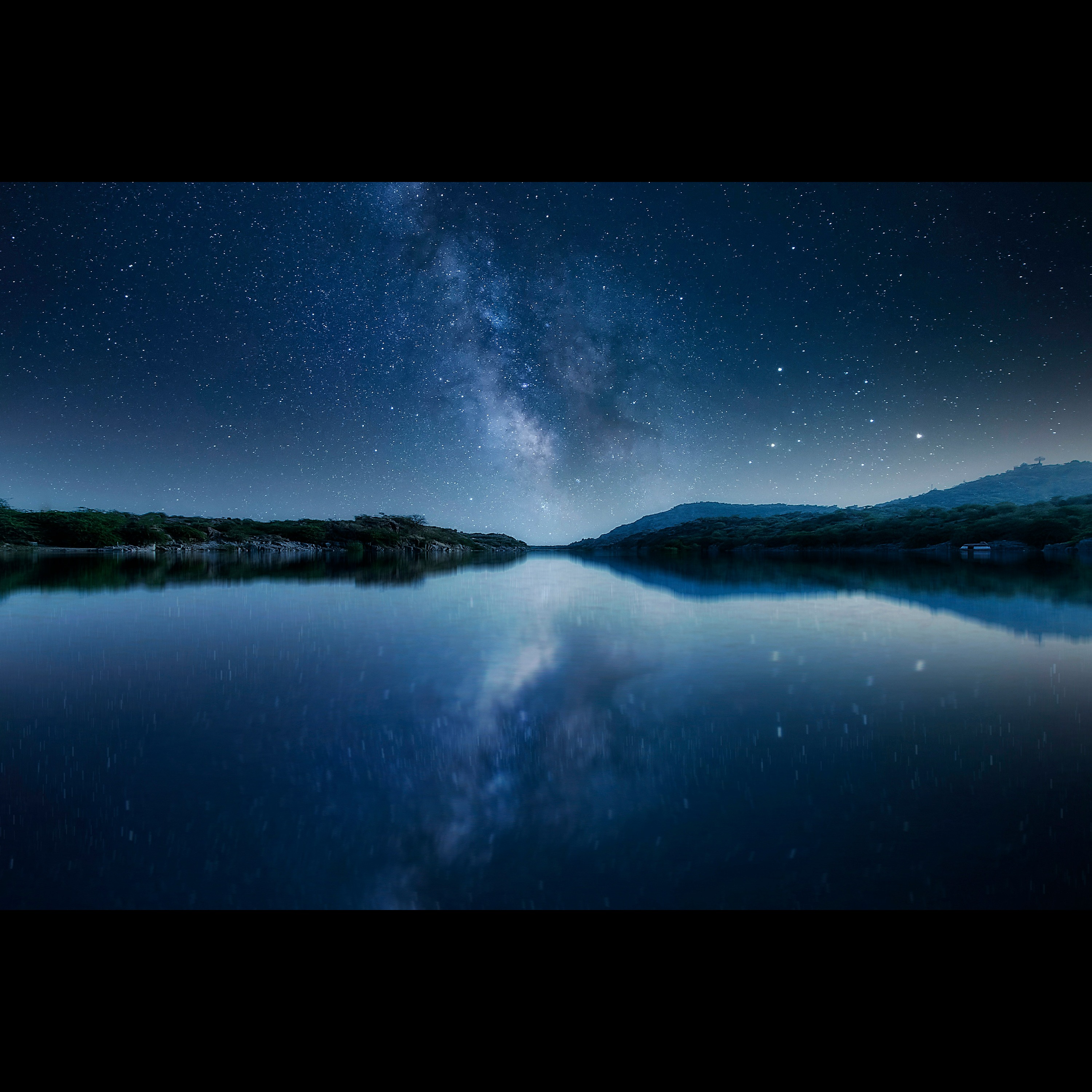 Cinta Merah Jambu artwork