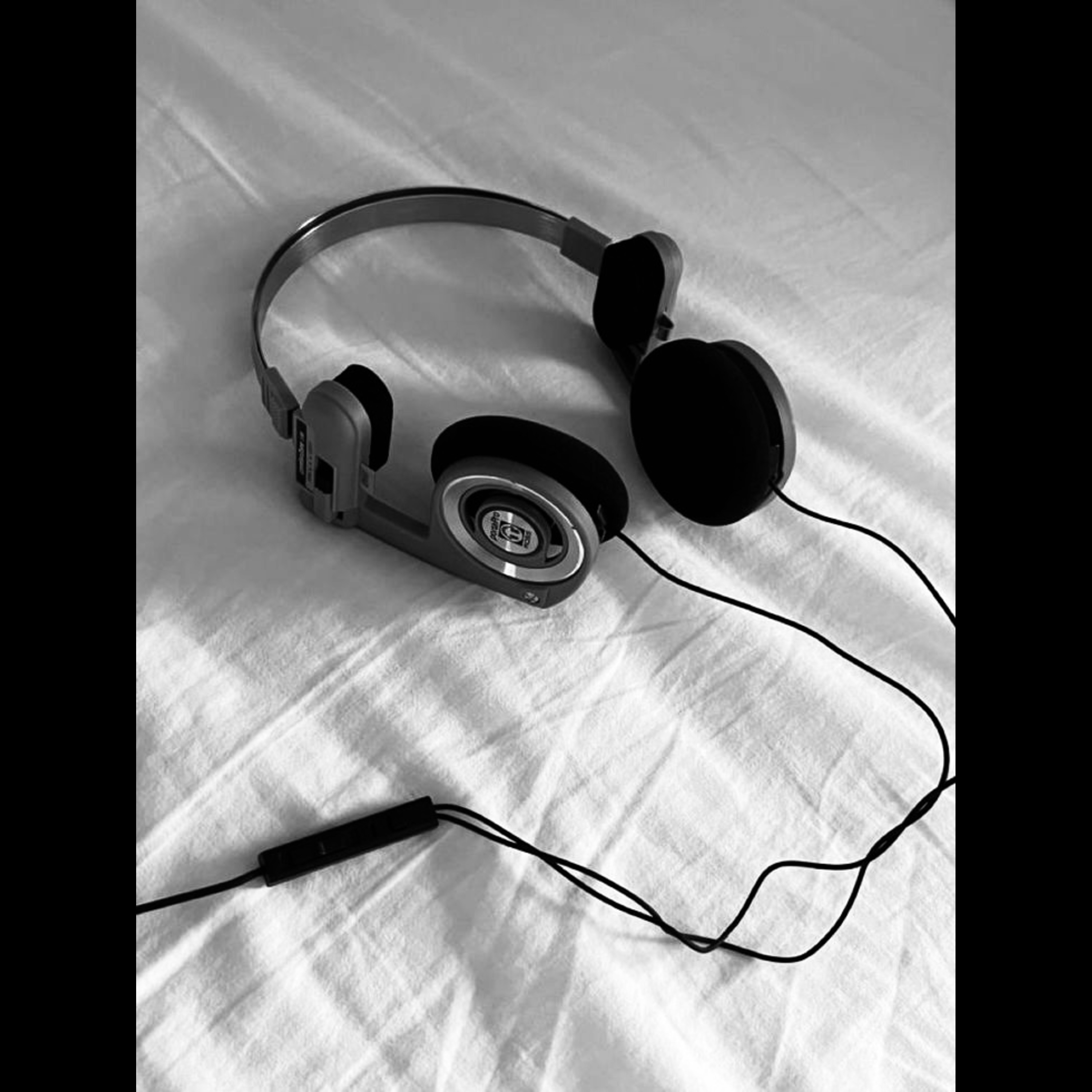 MAKING SONGS ON A PHONE artwork