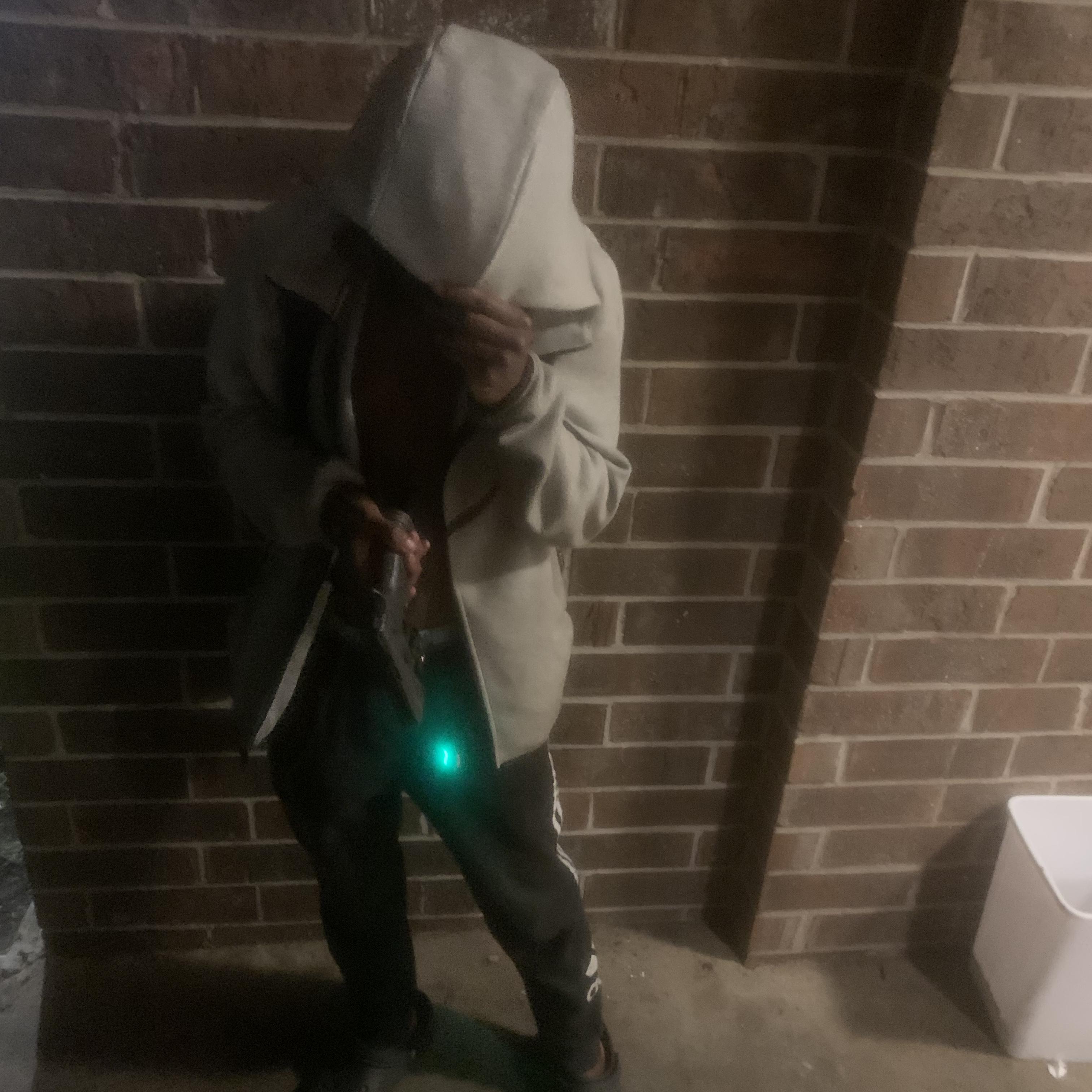 4am by 32livin cover art