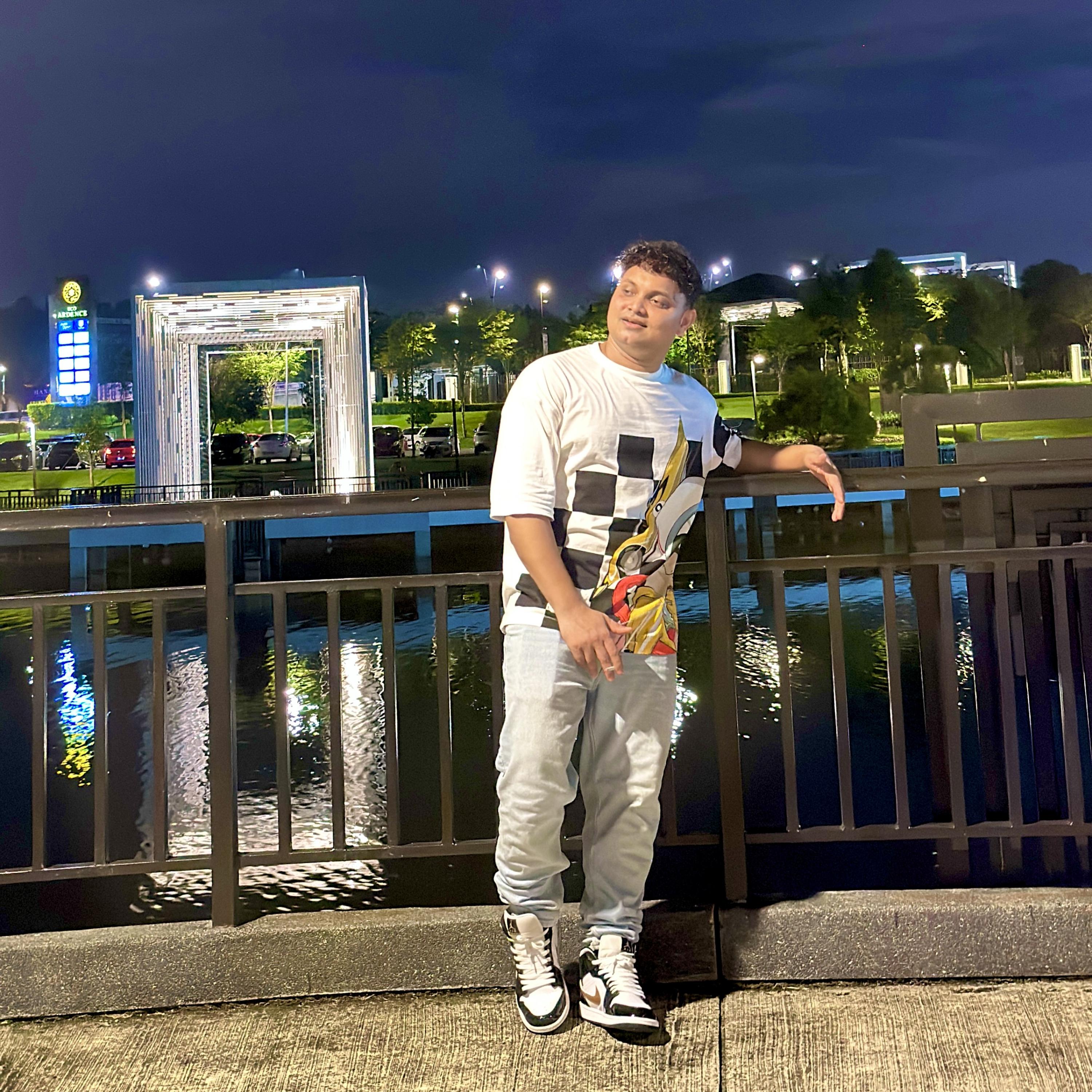 Maa & baab shikadar artwork