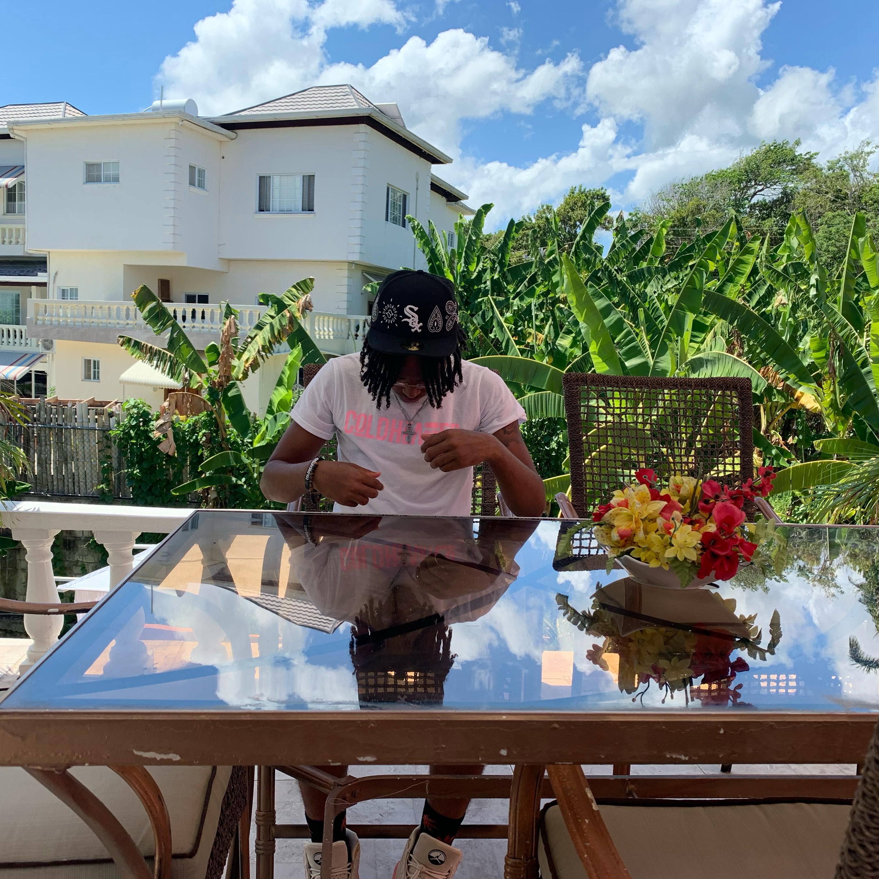 Well Rounded Intro artwork