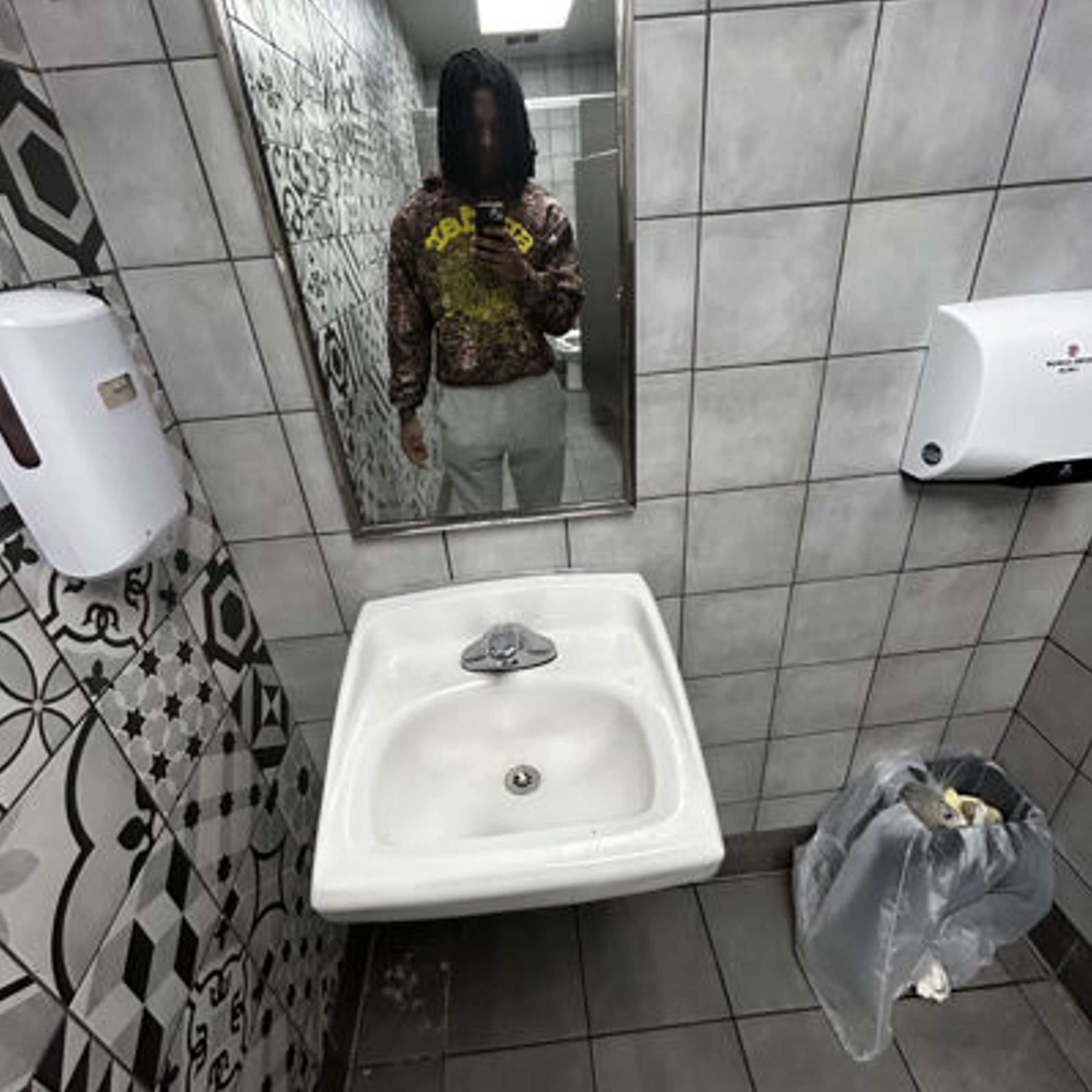 Its paper that im gettin artwork