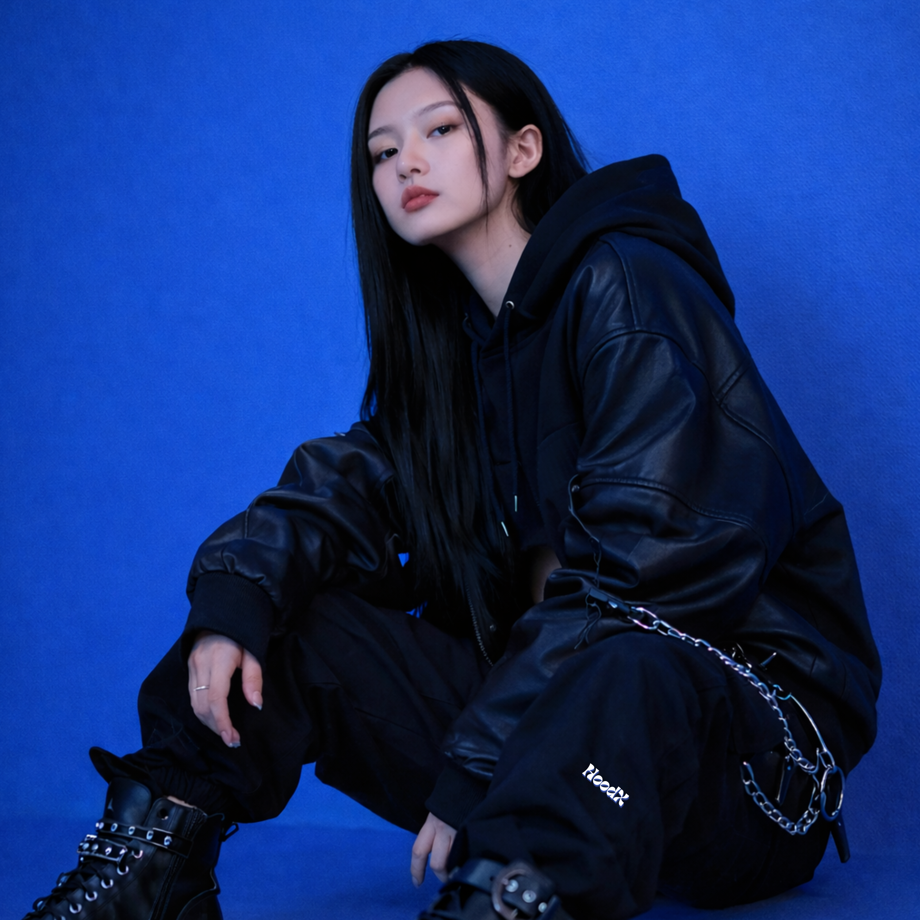 어둠 속에 비친 널 보면 by HoodX cover art