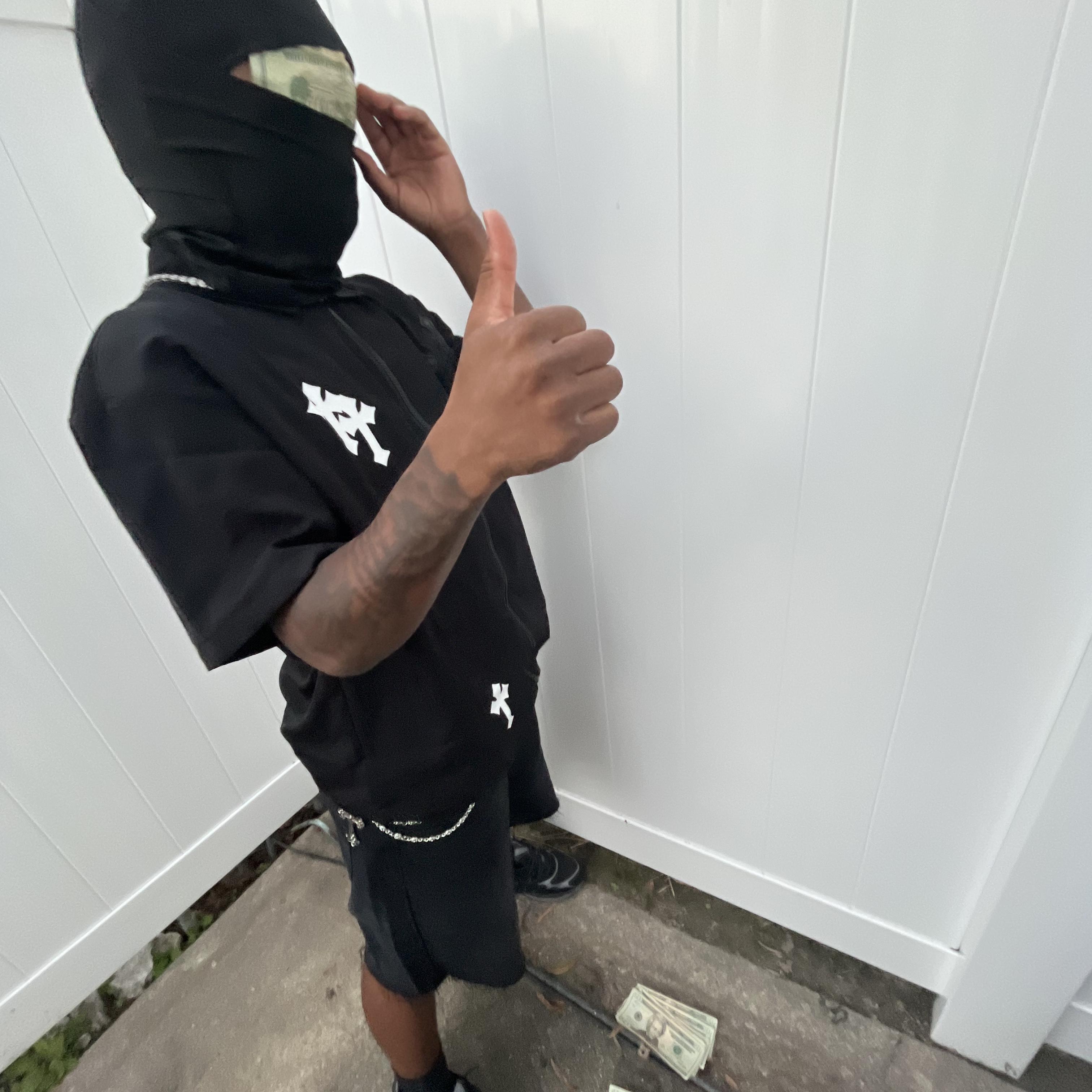 THROW DET MASK artwork