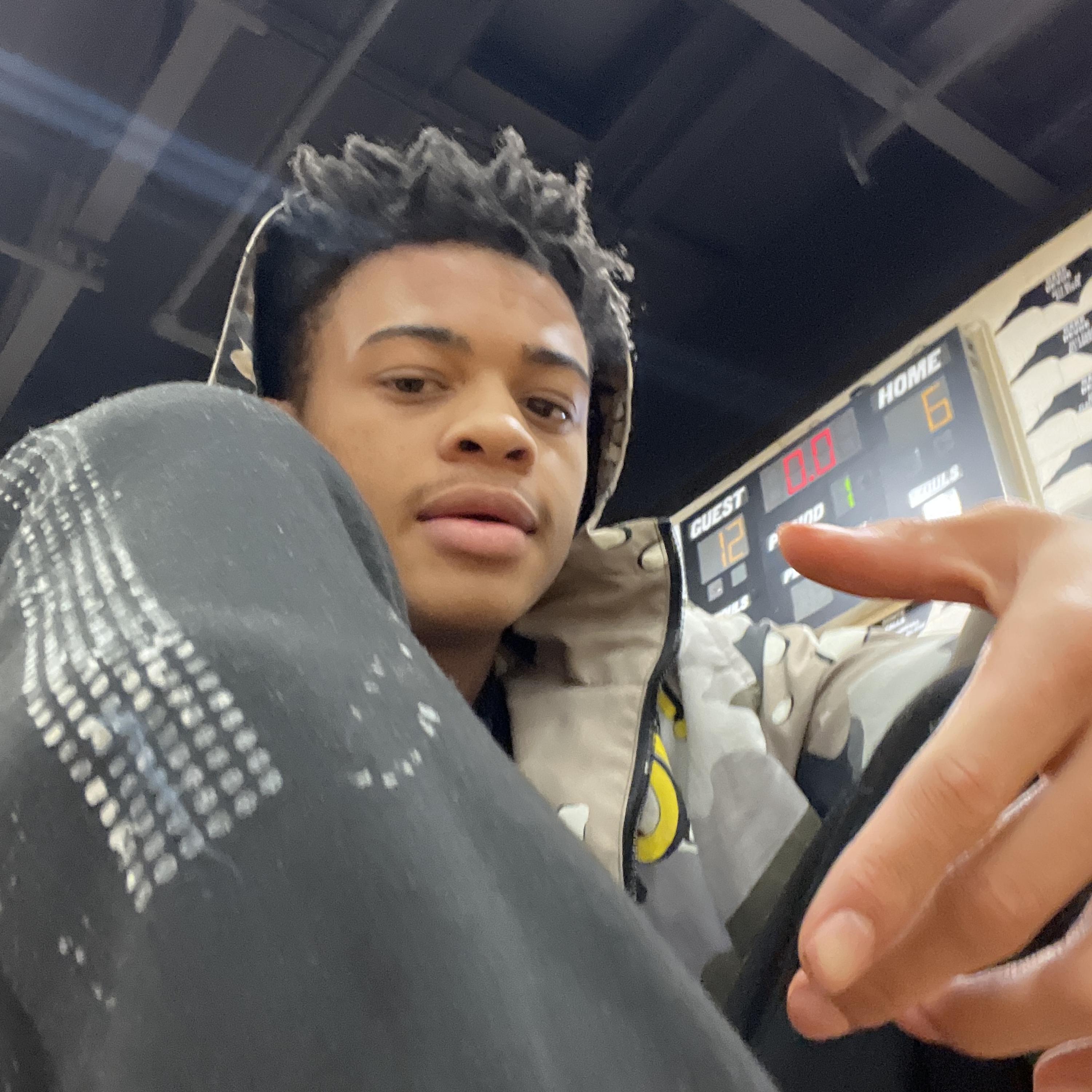 Staringatmyphone artwork
