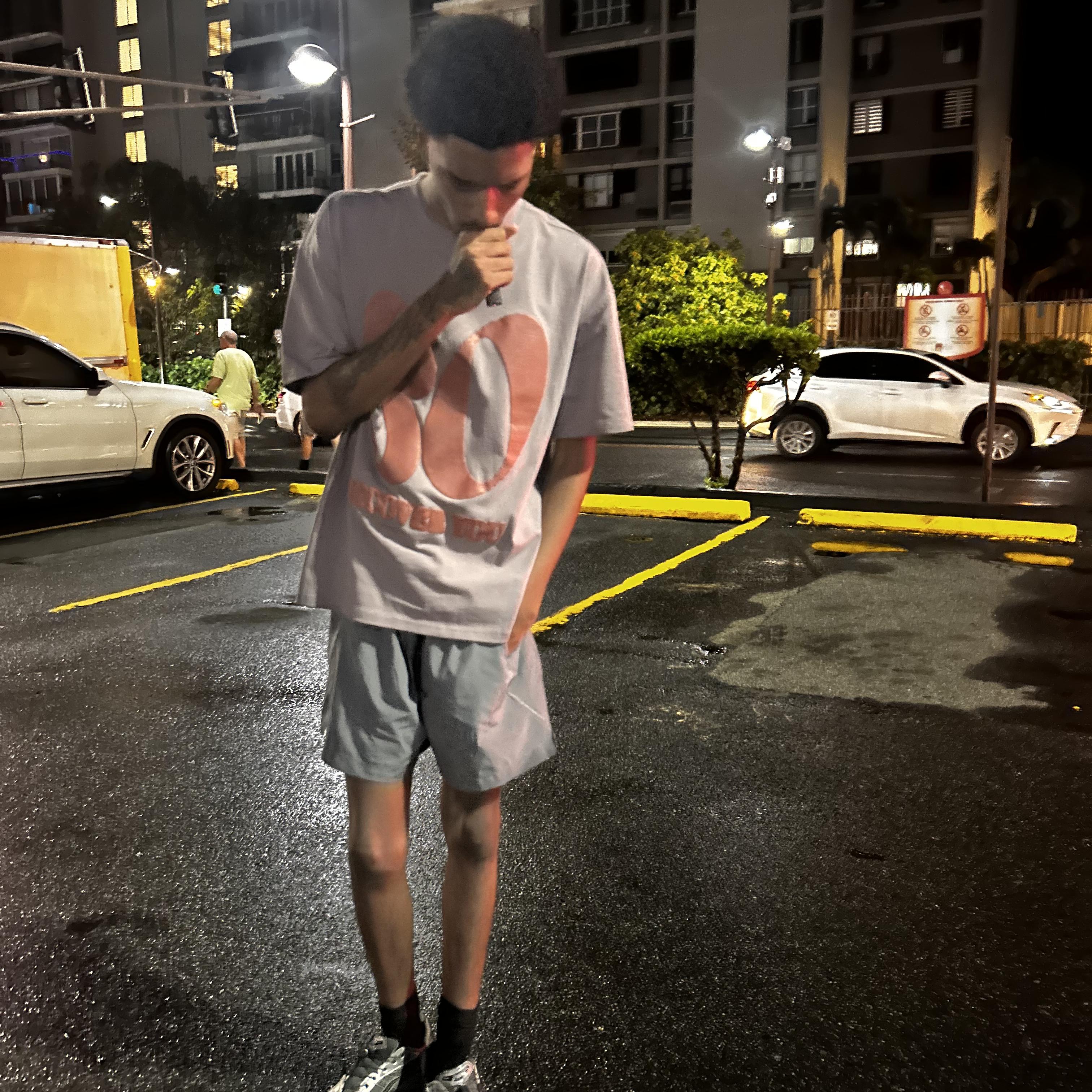 Shoulder Lean artwork