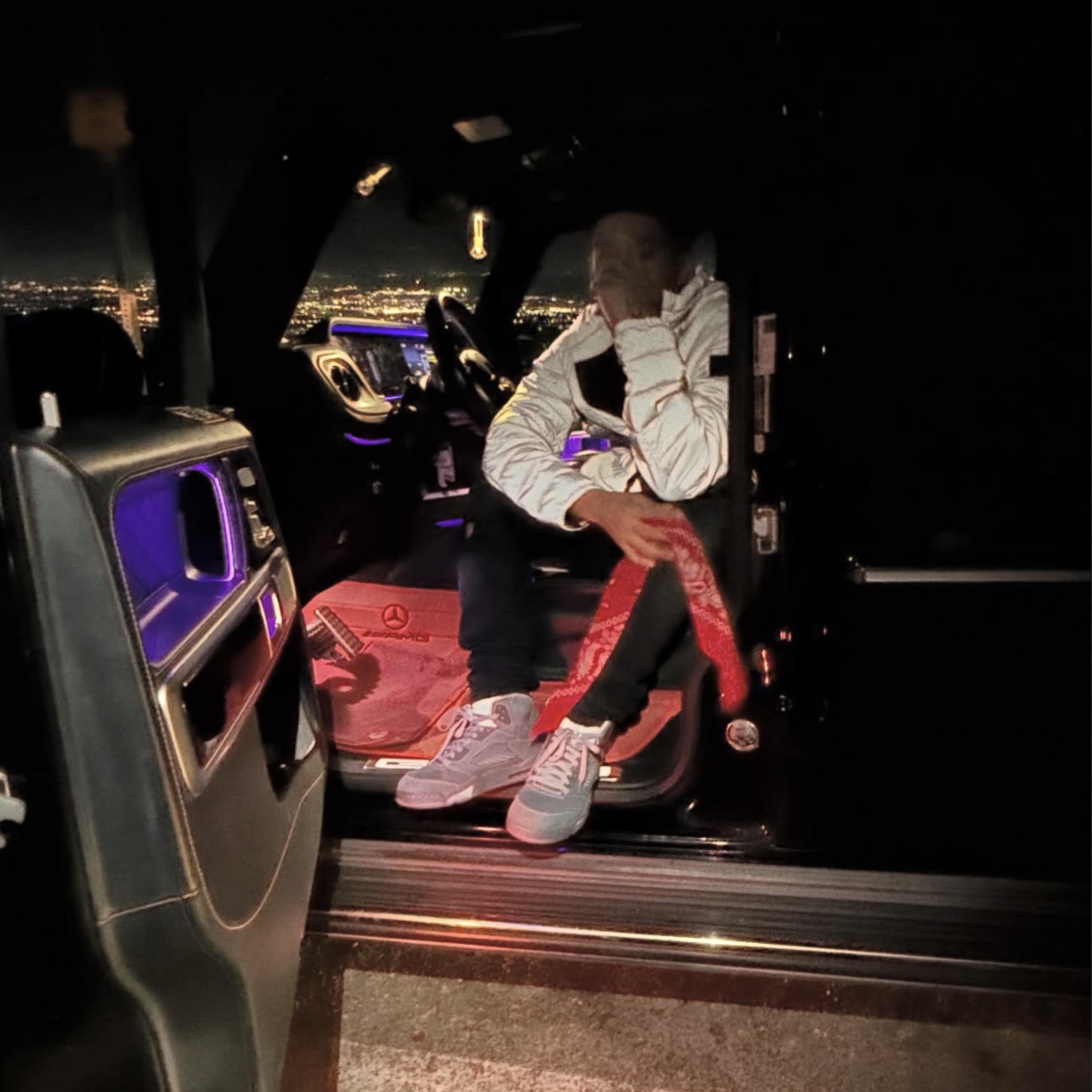 Lose My Mind by Crackin3z cover art