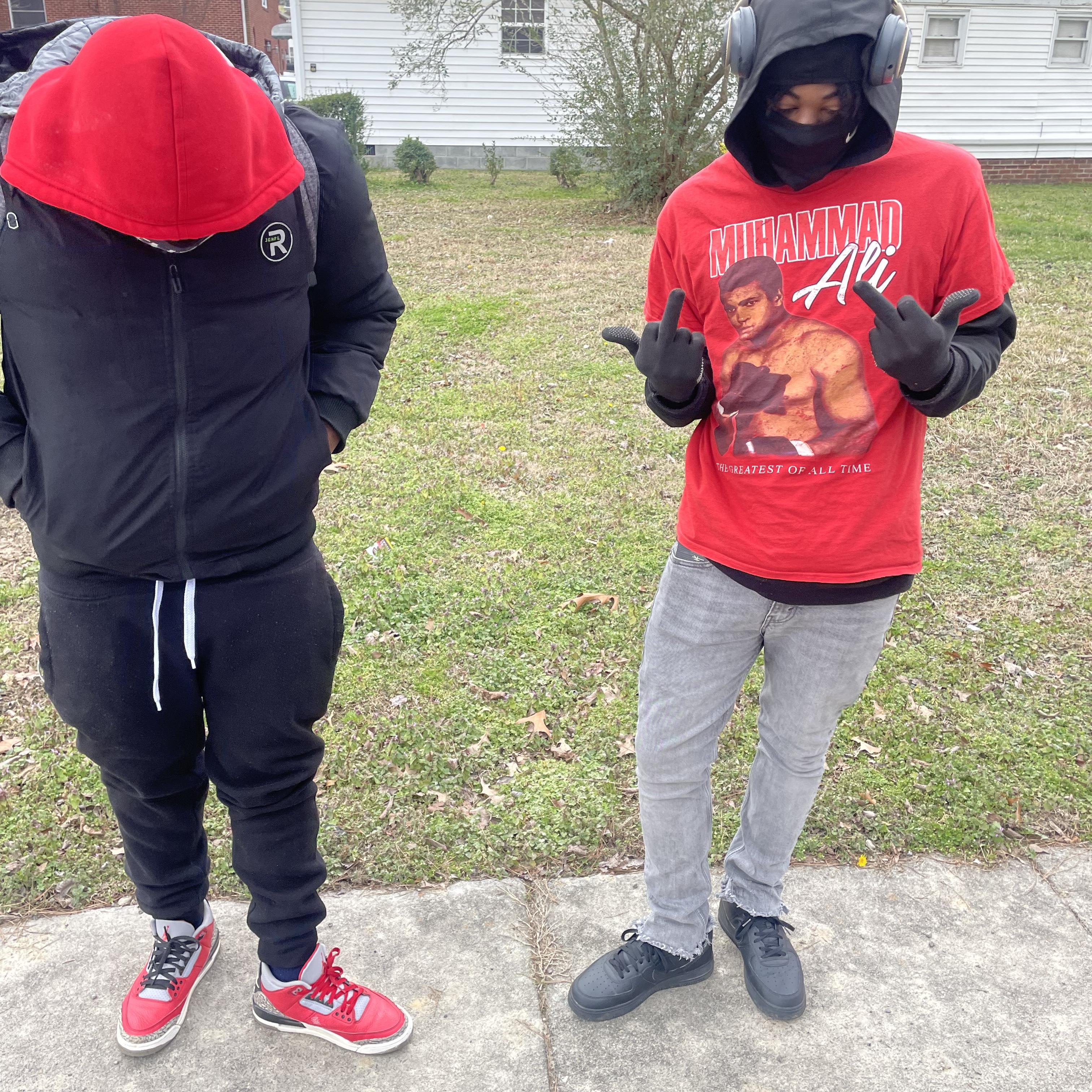 Twin Shii by Yungbagchasinn cover art