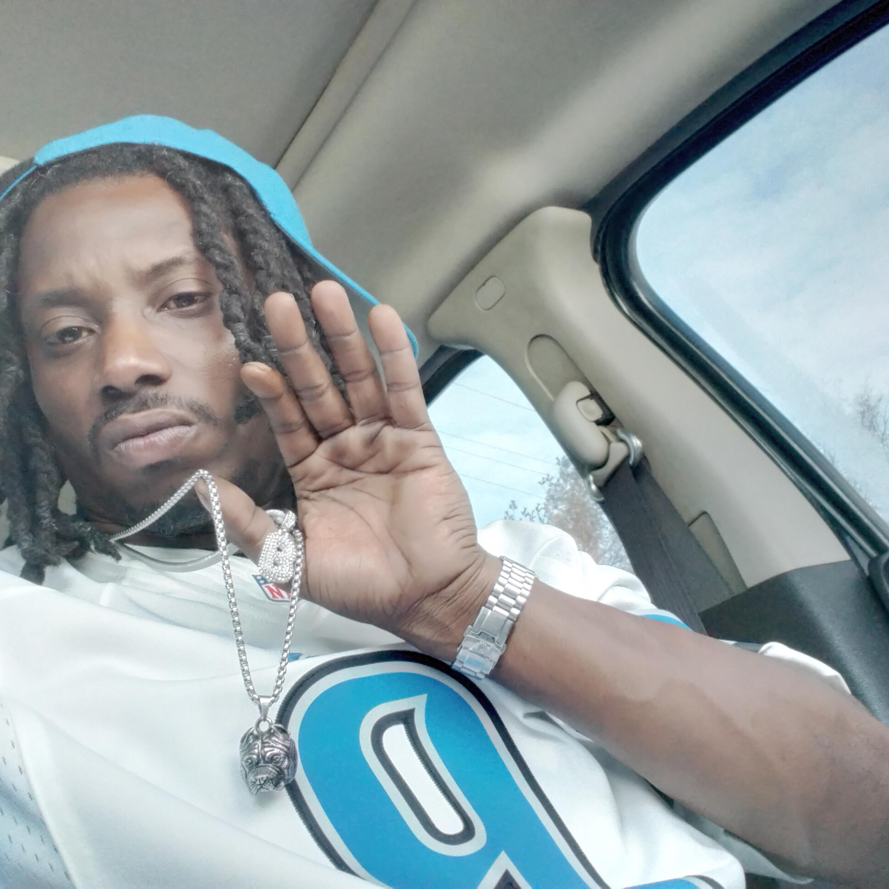 She a gangsta artwork