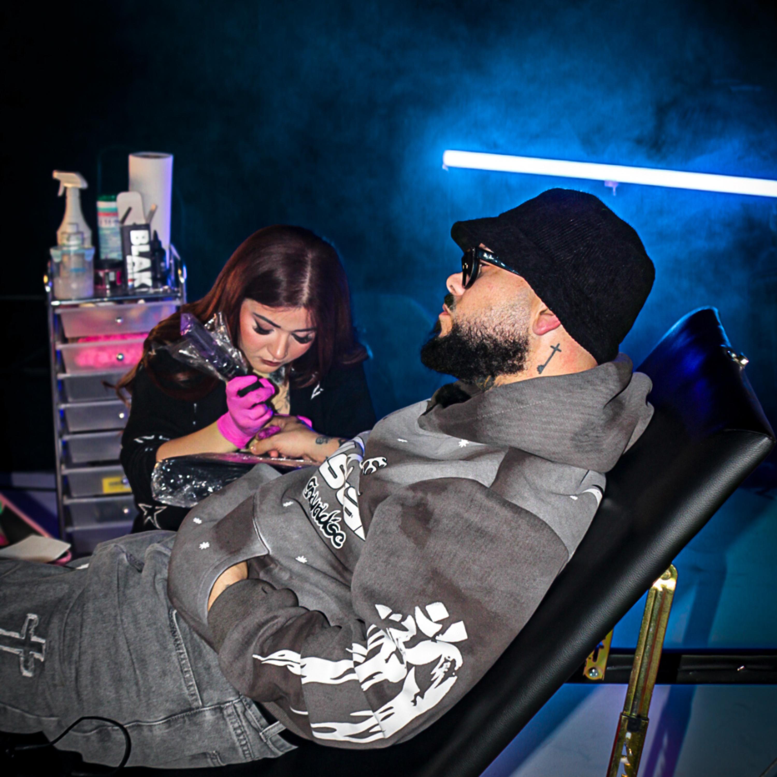 SOLO UN MILAGRO artwork