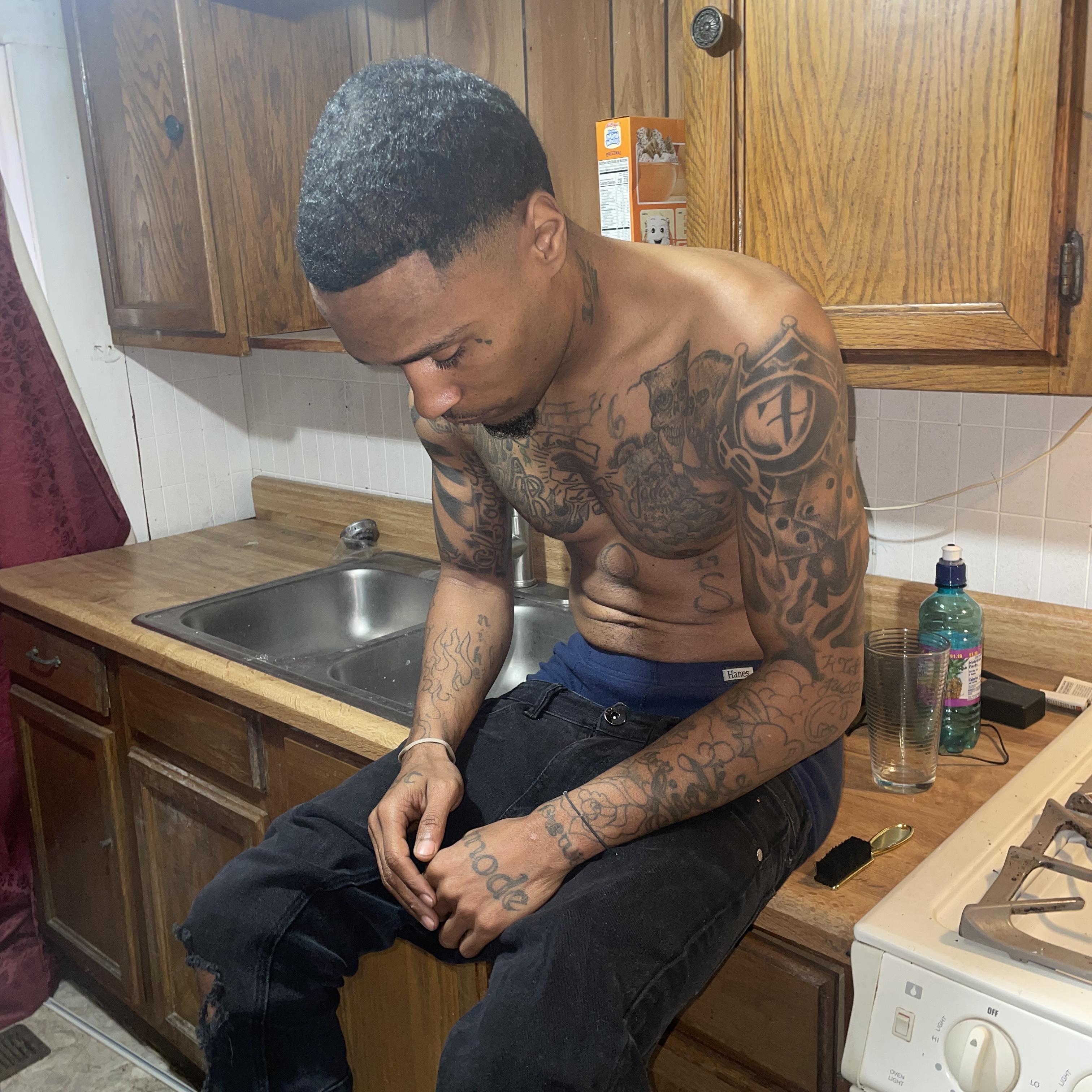 Gorillas Dont Die artwork