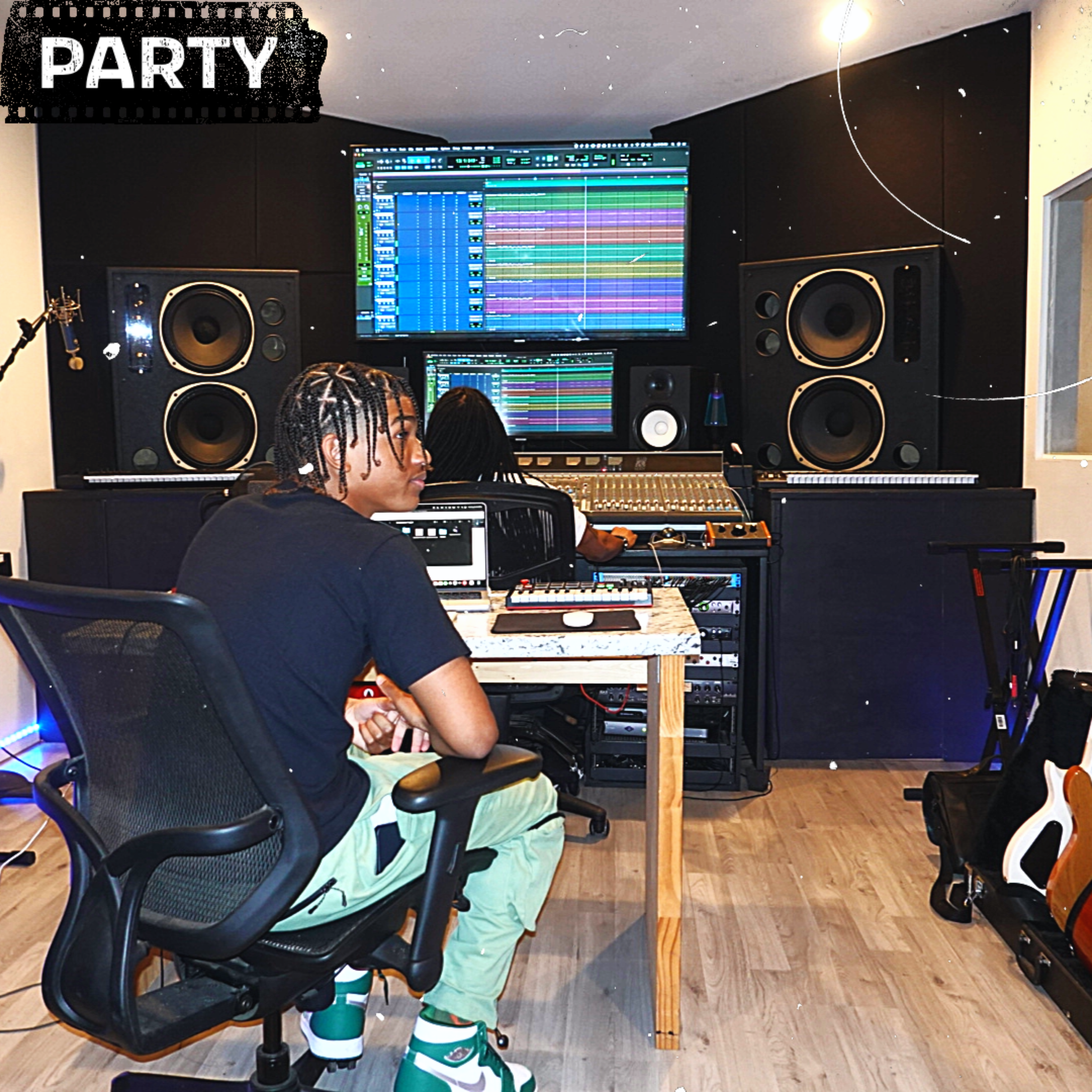 PARTY by L0 cover art