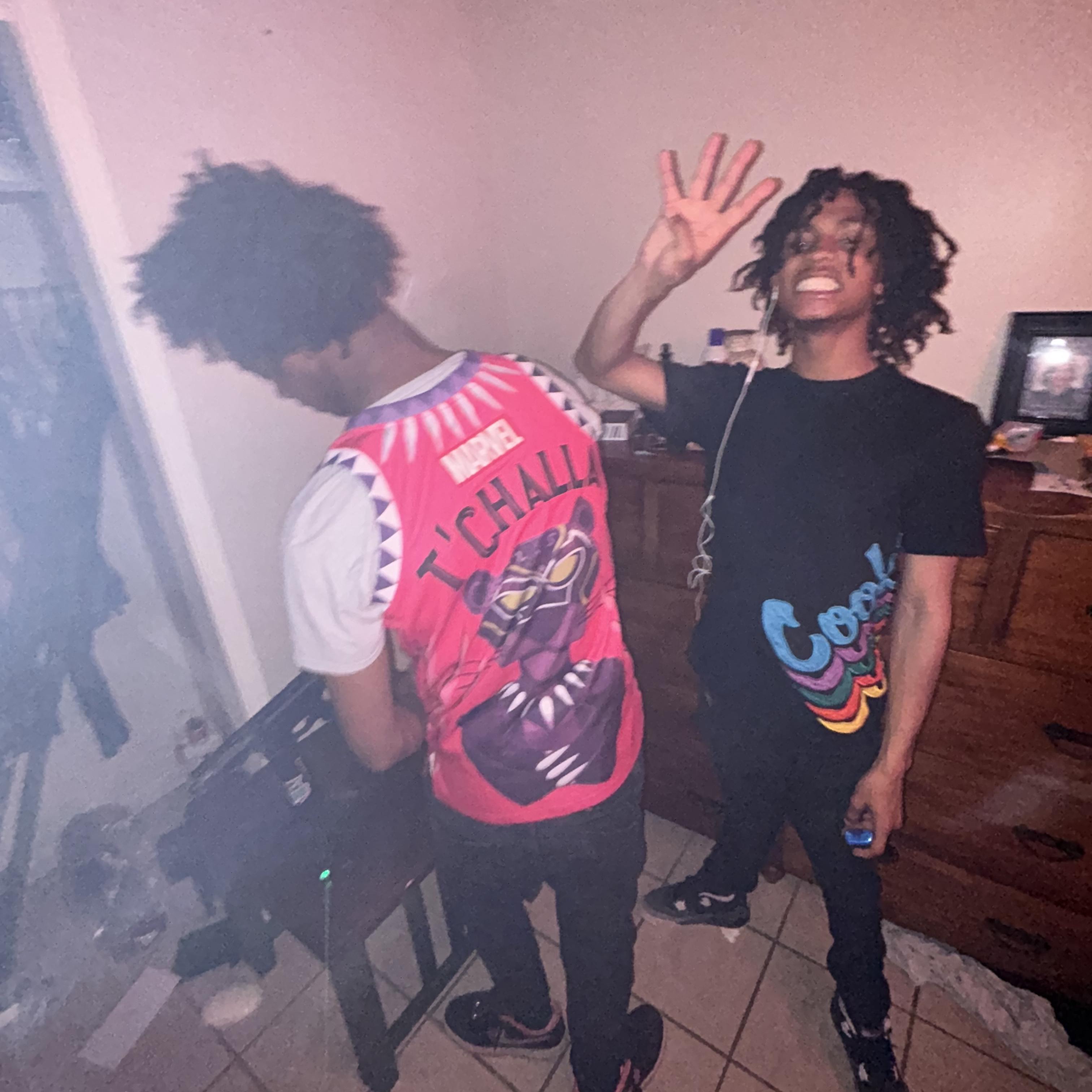 FrmDatAve artwork