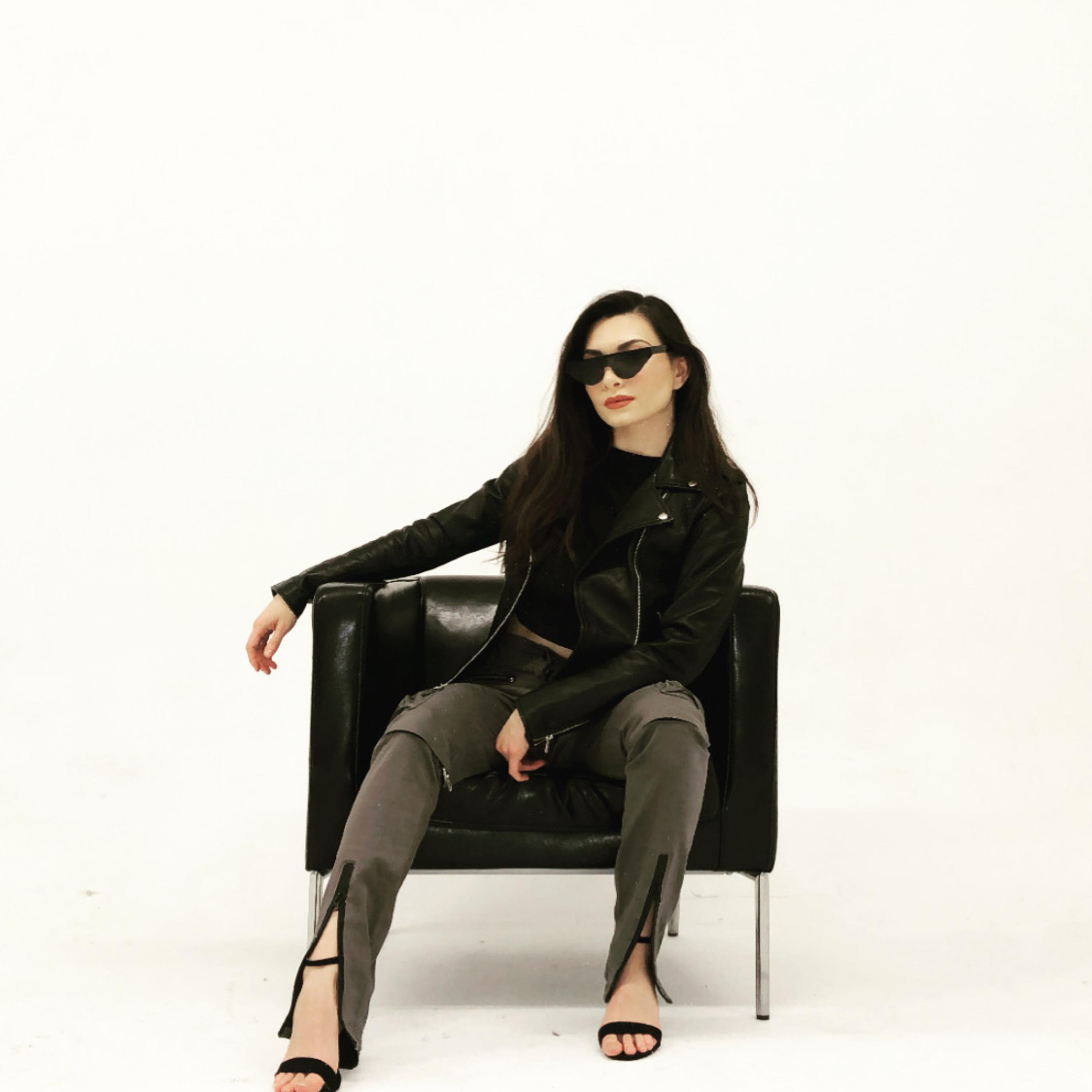 Don't Play With Me artwork