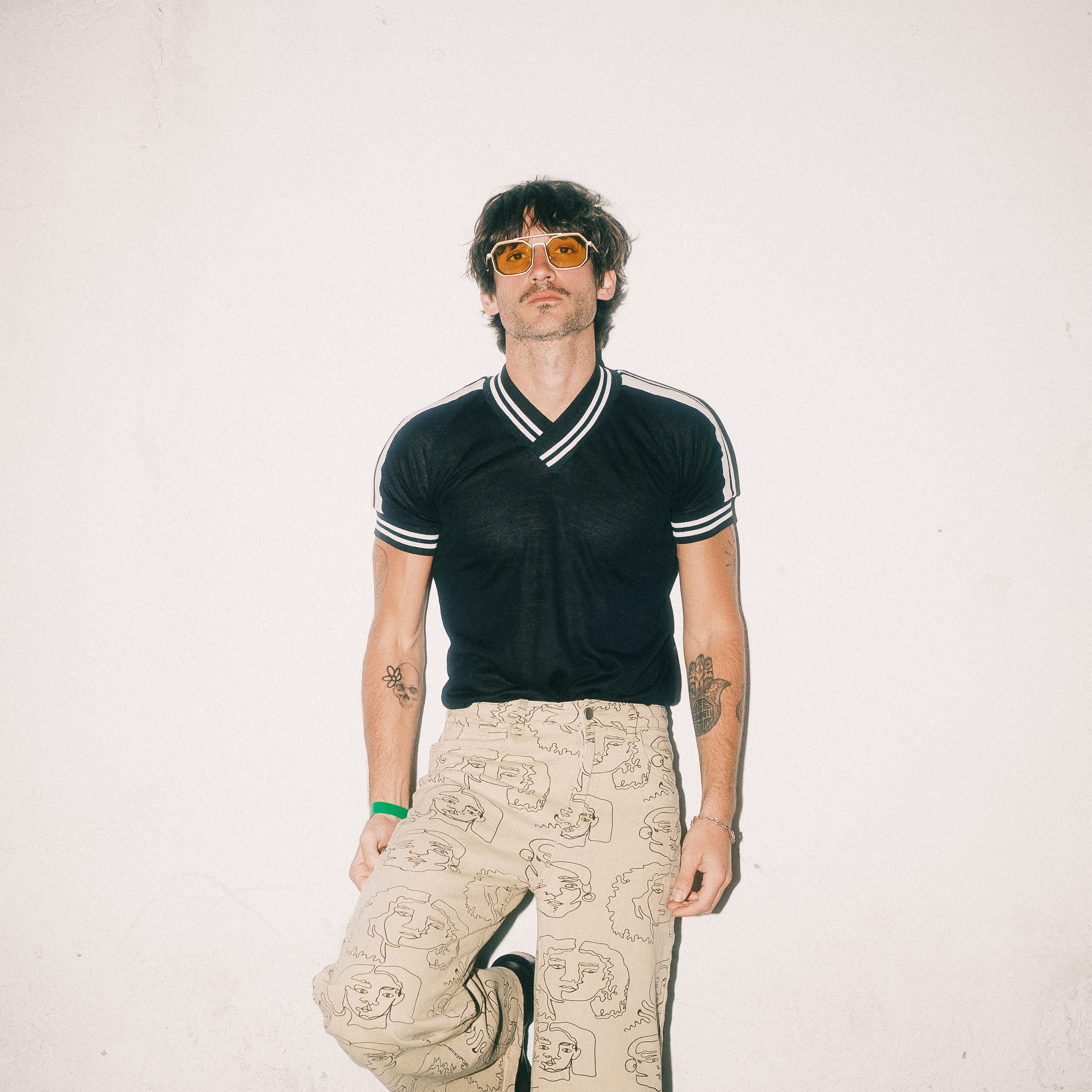 No me arrepiento artwork