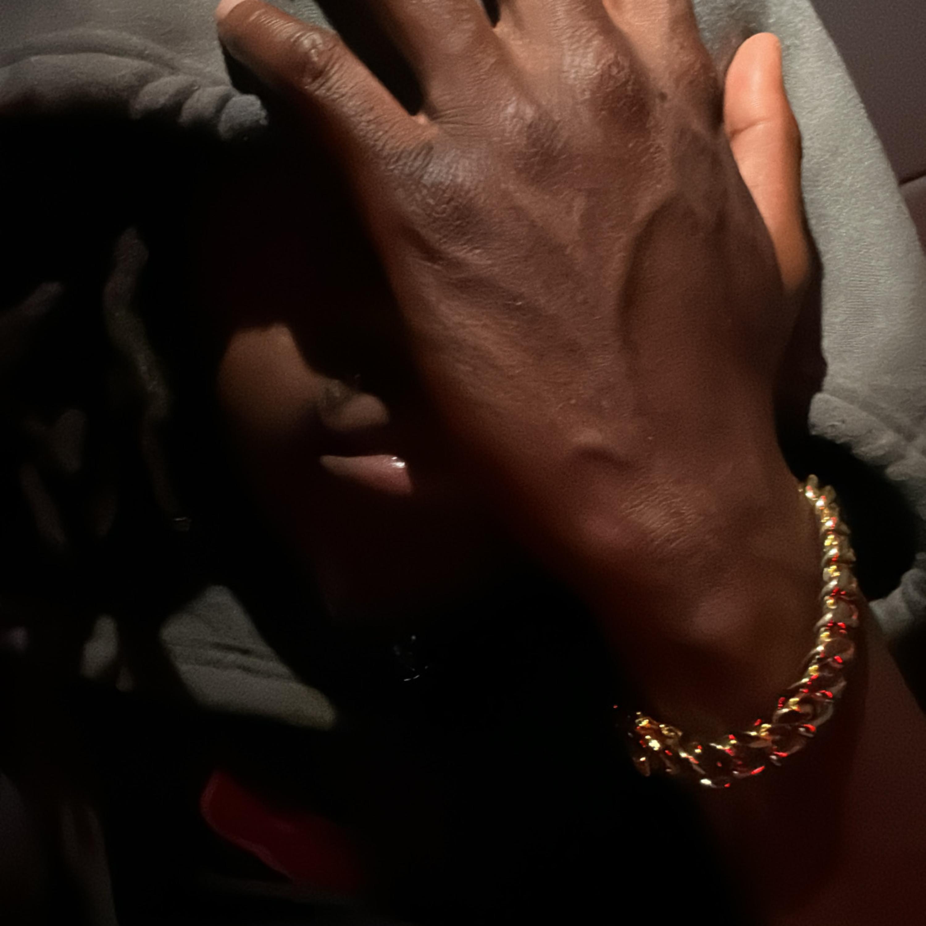 No Love artwork