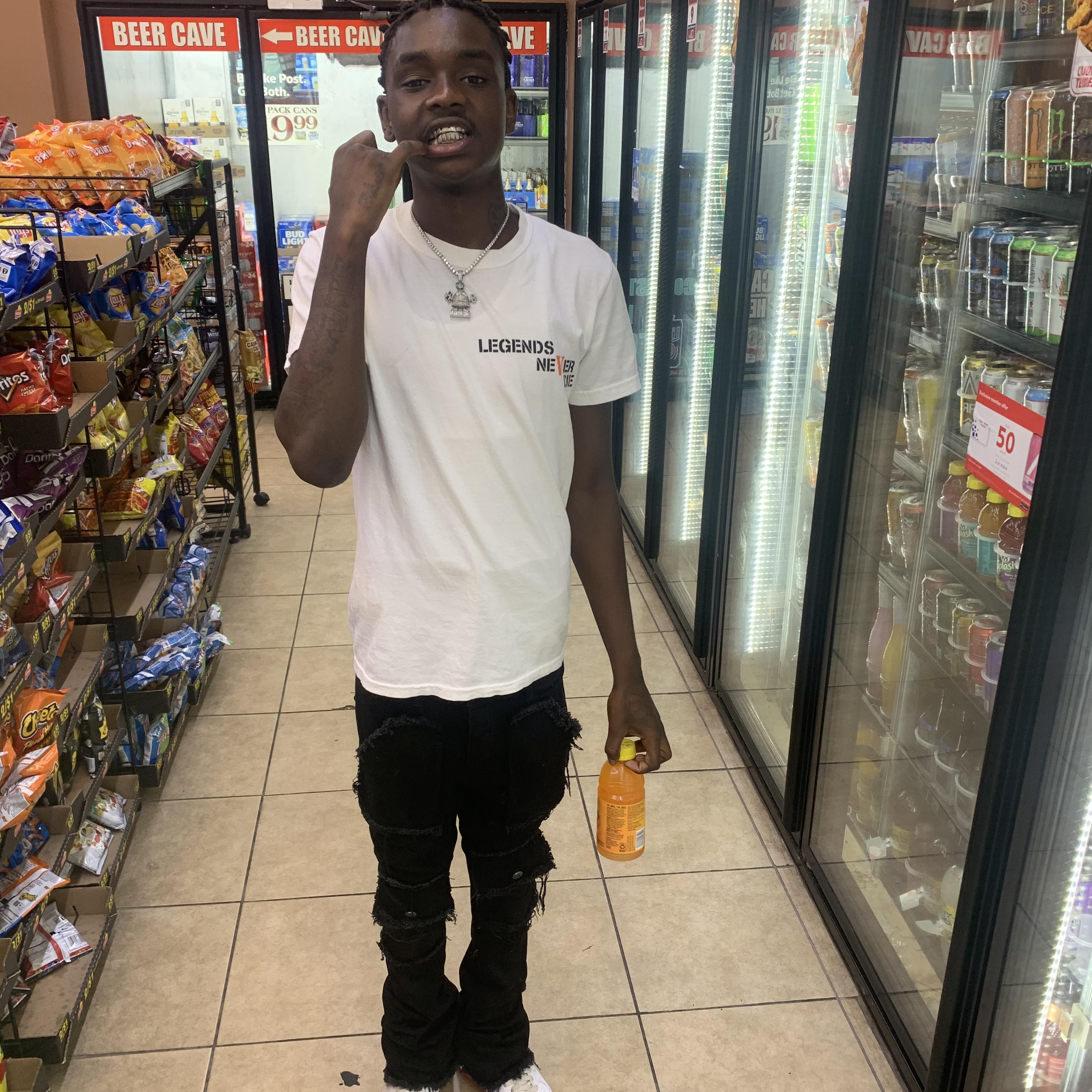 FINNA SLIDE artwork