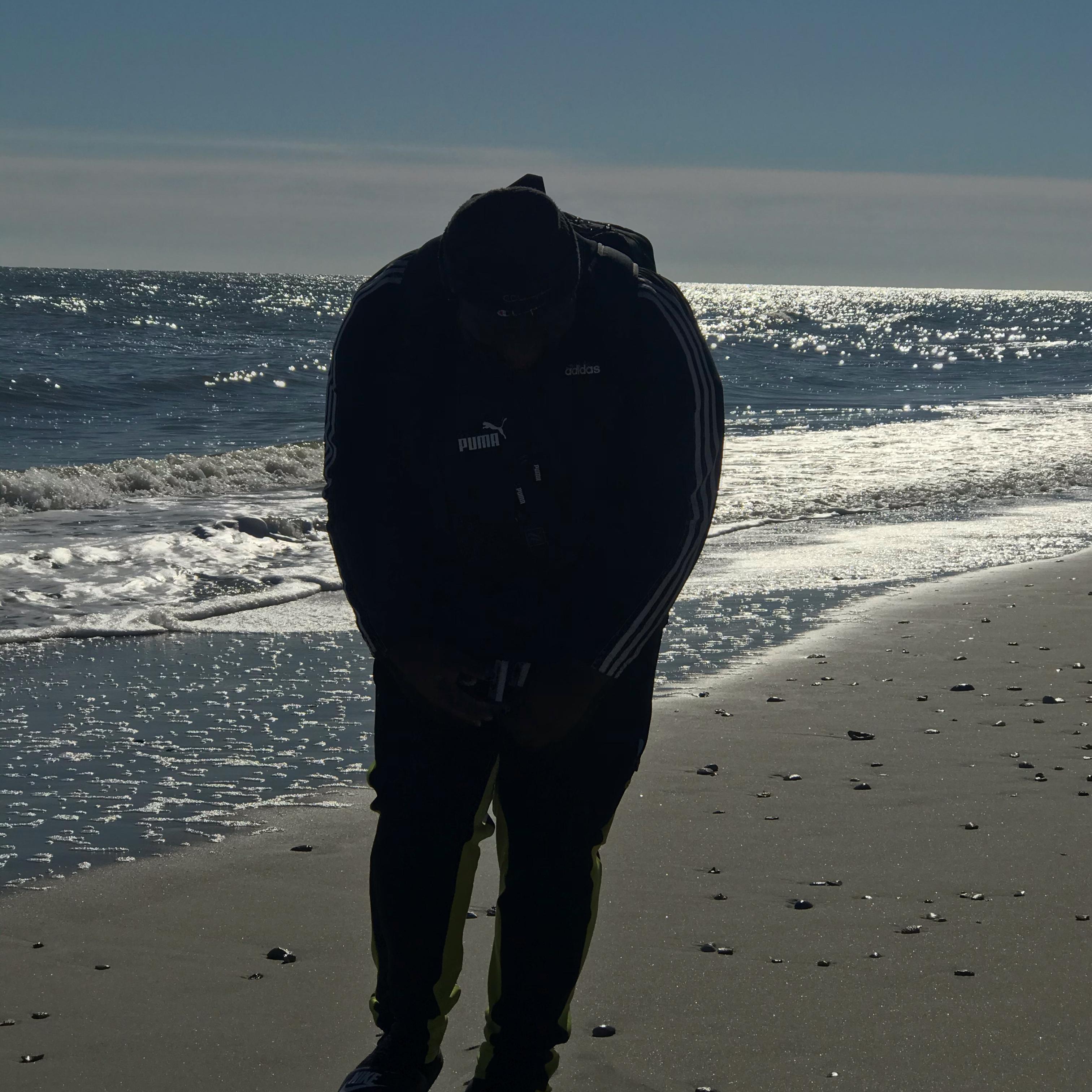 Standout 24/7 artwork