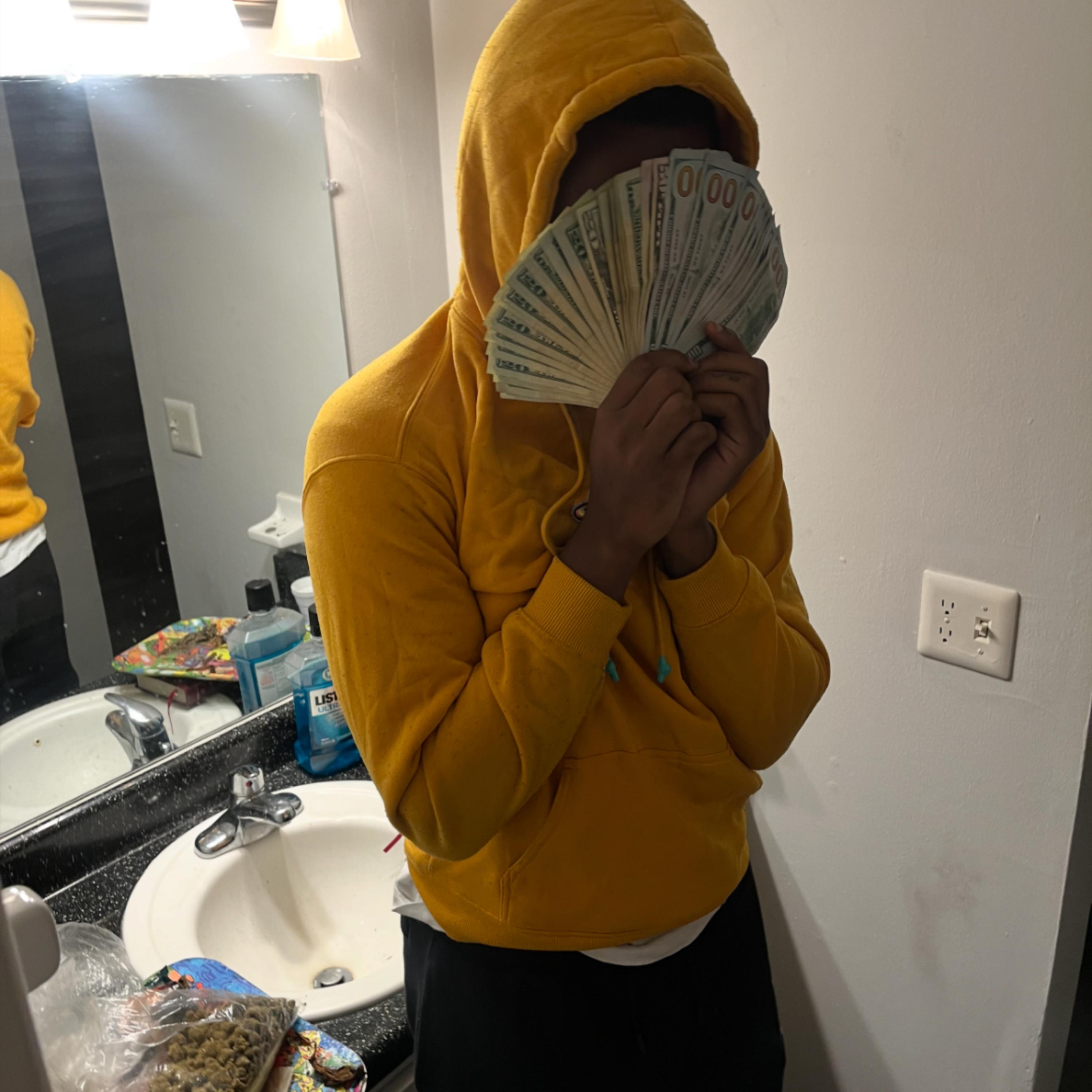HUNNIT 8TH artwork