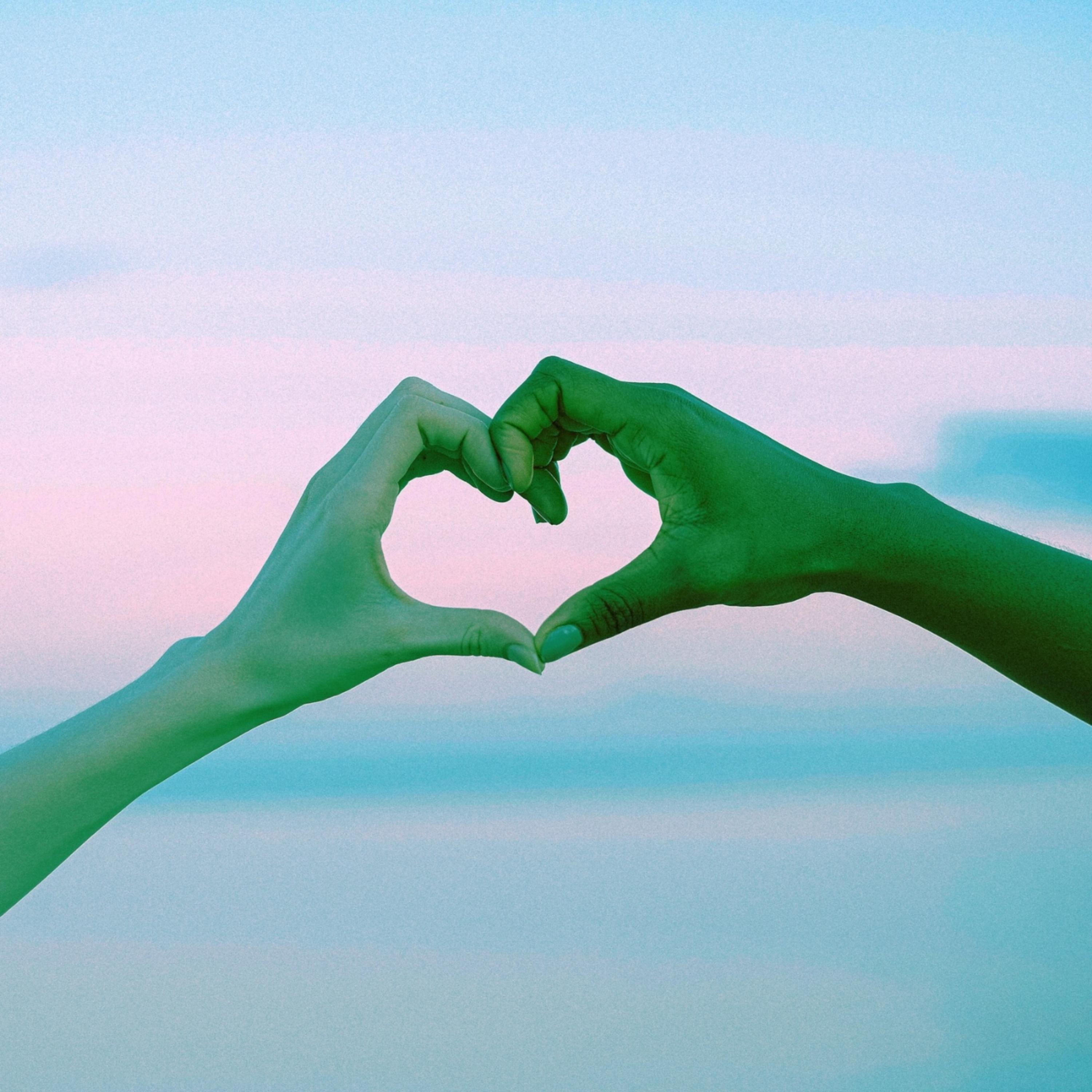 LOVE EVERYONE artwork