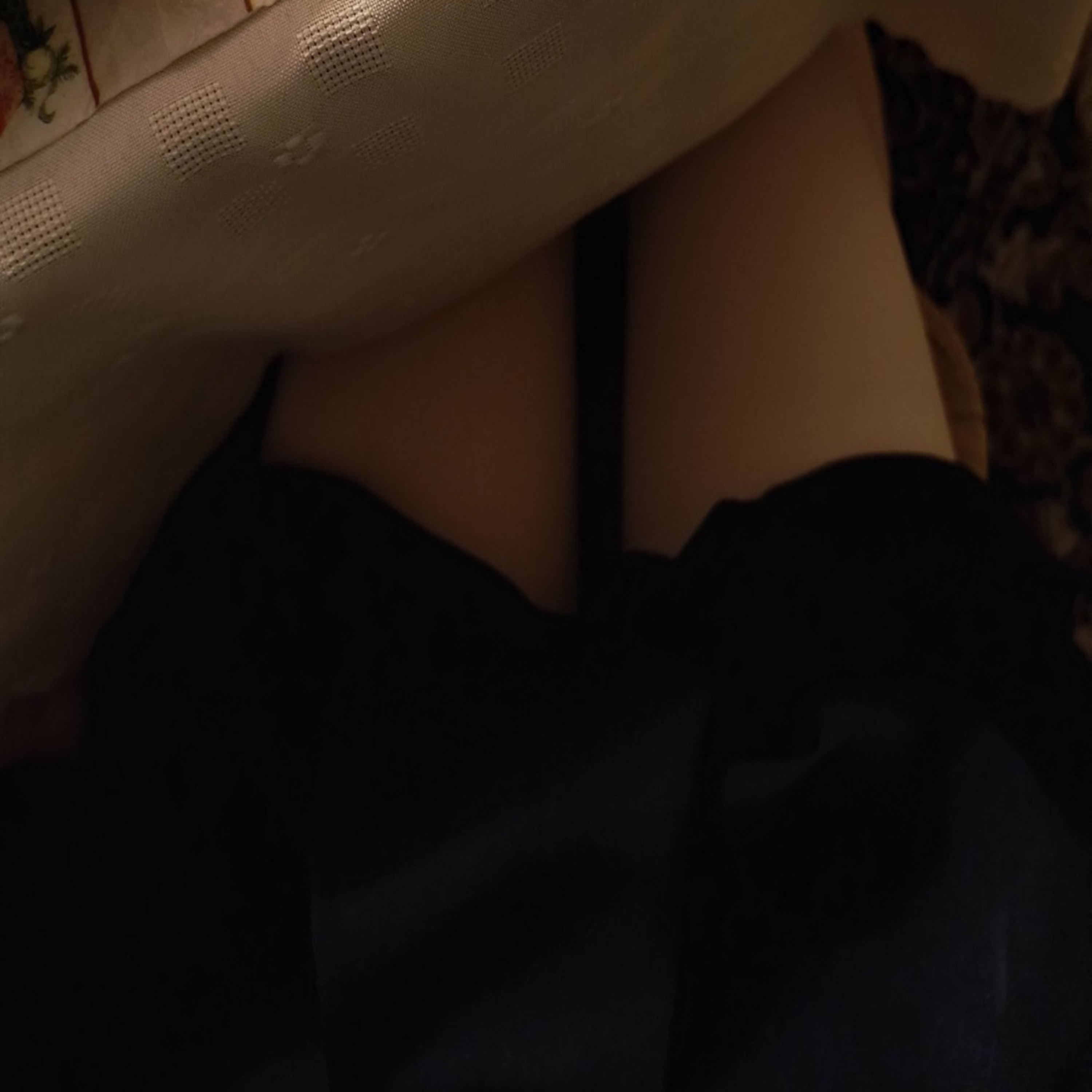 cuts on ur thighs artwork