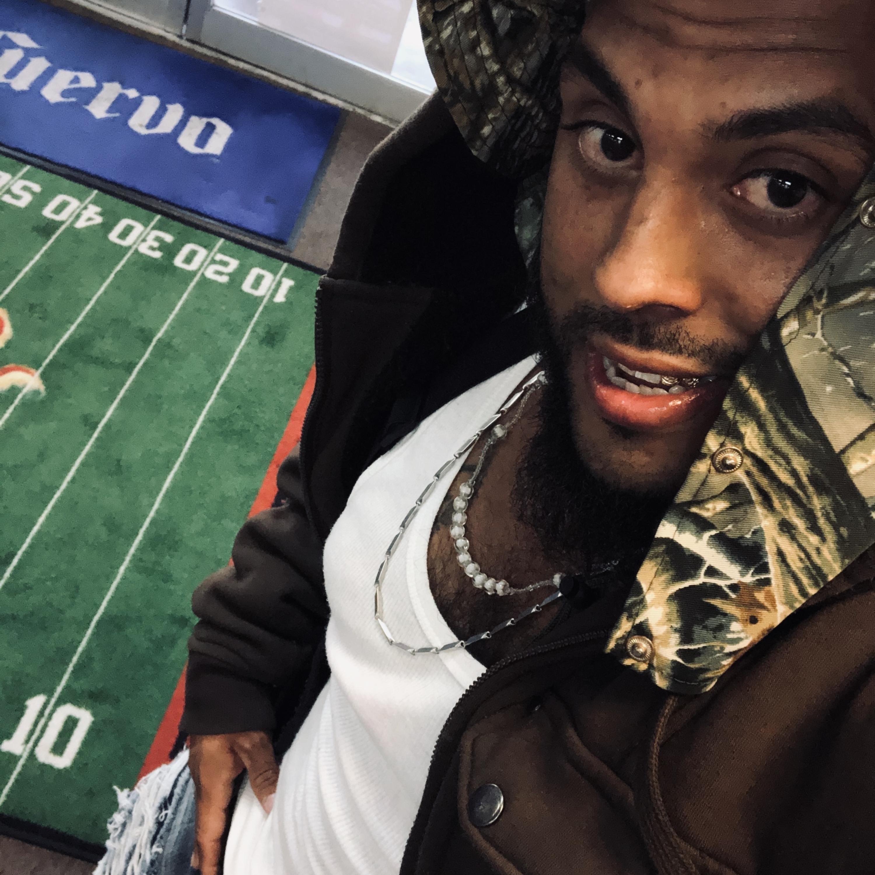 HA££€£717 artwork