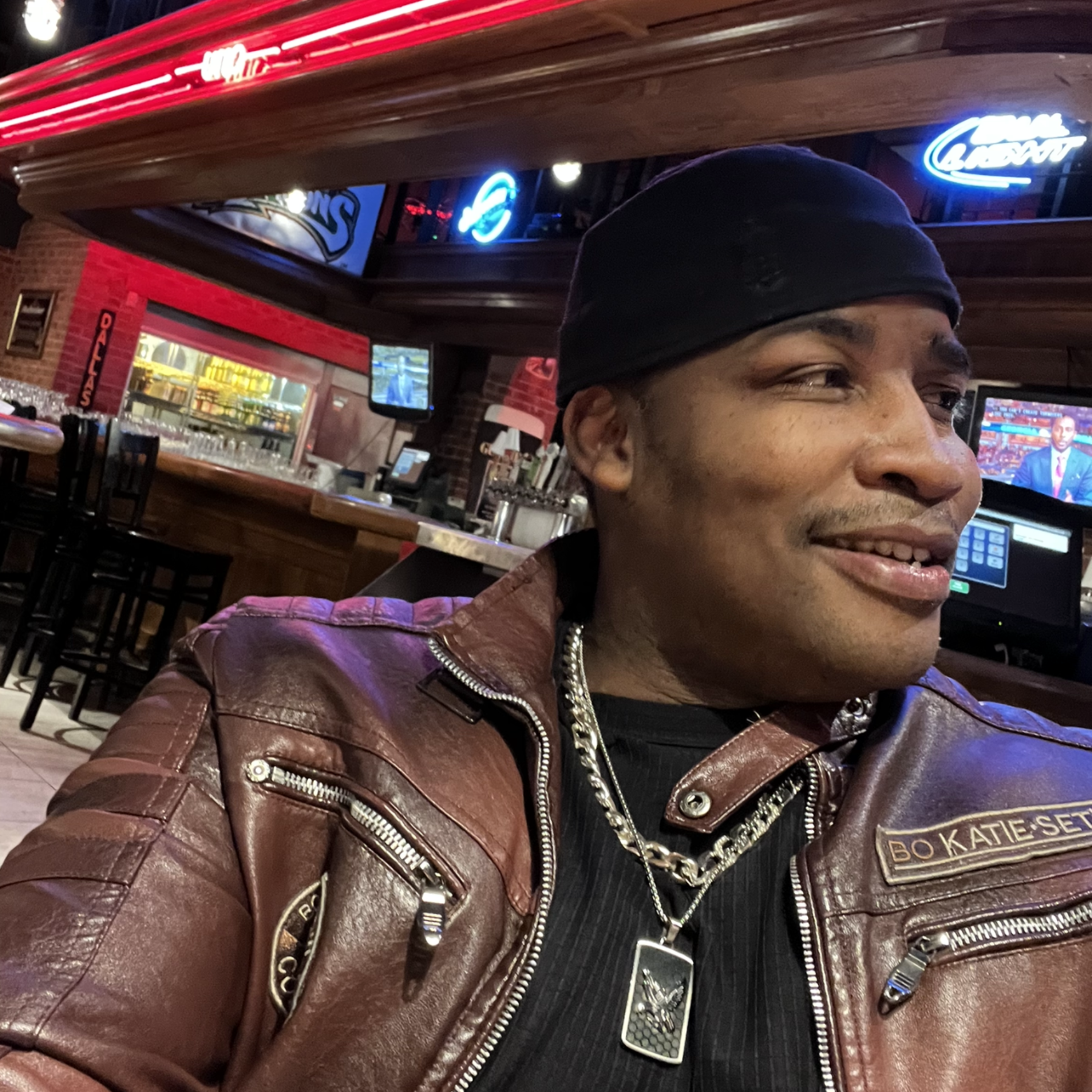 Listen To Sumlin Music Online: Artist Bio, Merch, Tours