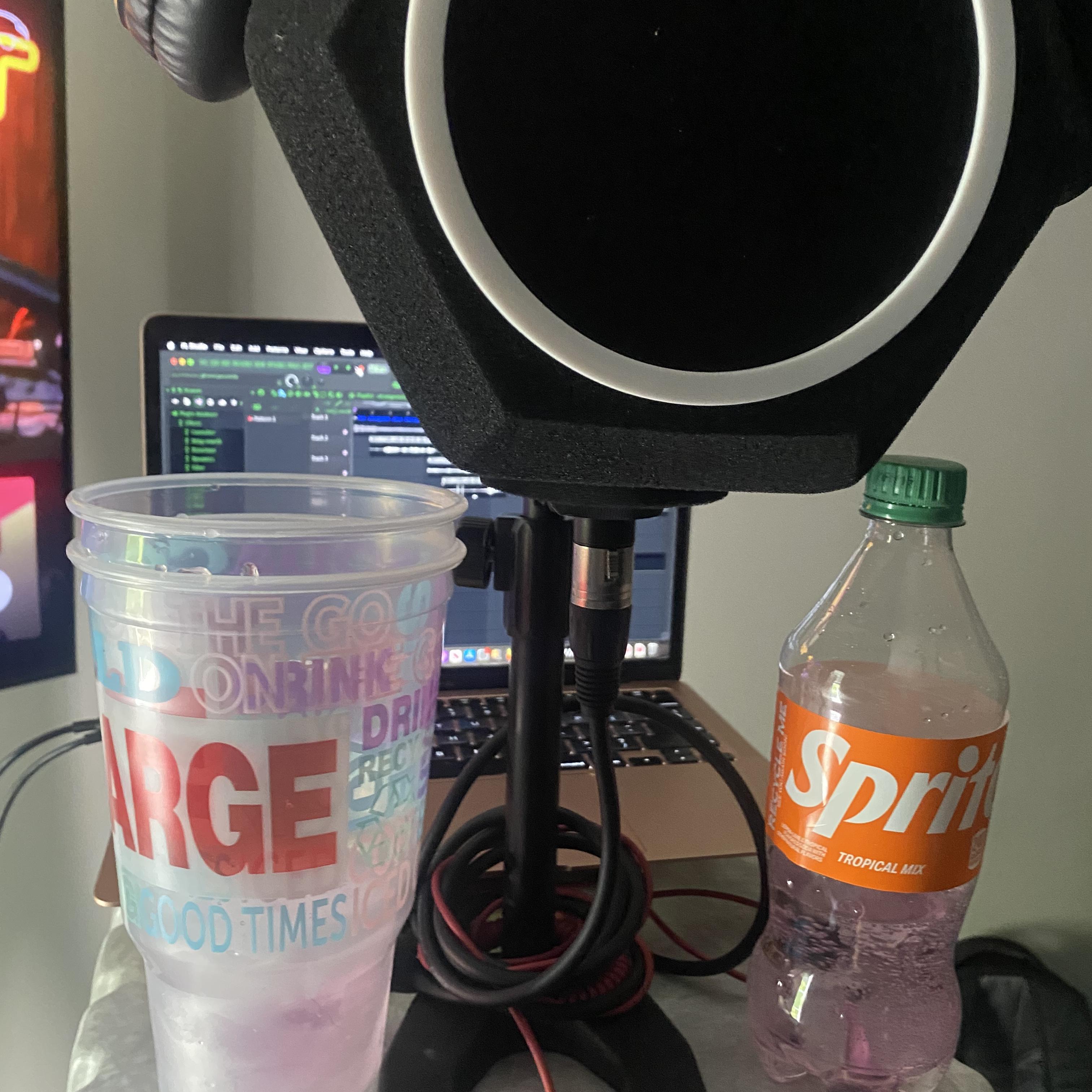 1 car 2 cars artwork