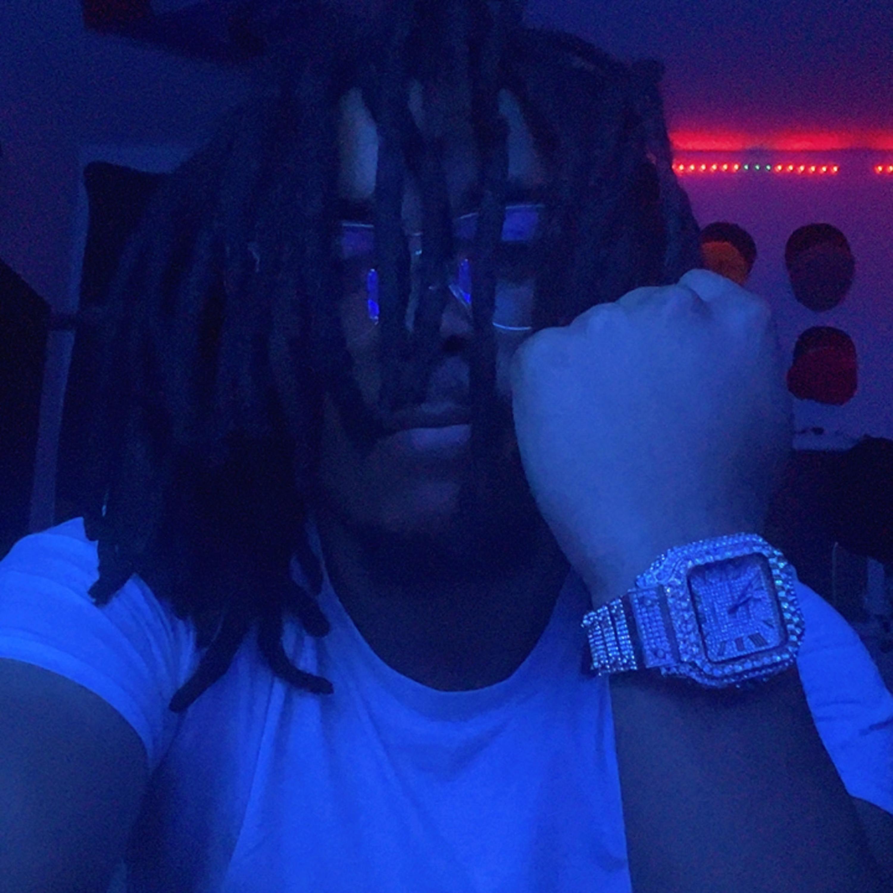 To Much Noise by Tr3llzo cover art