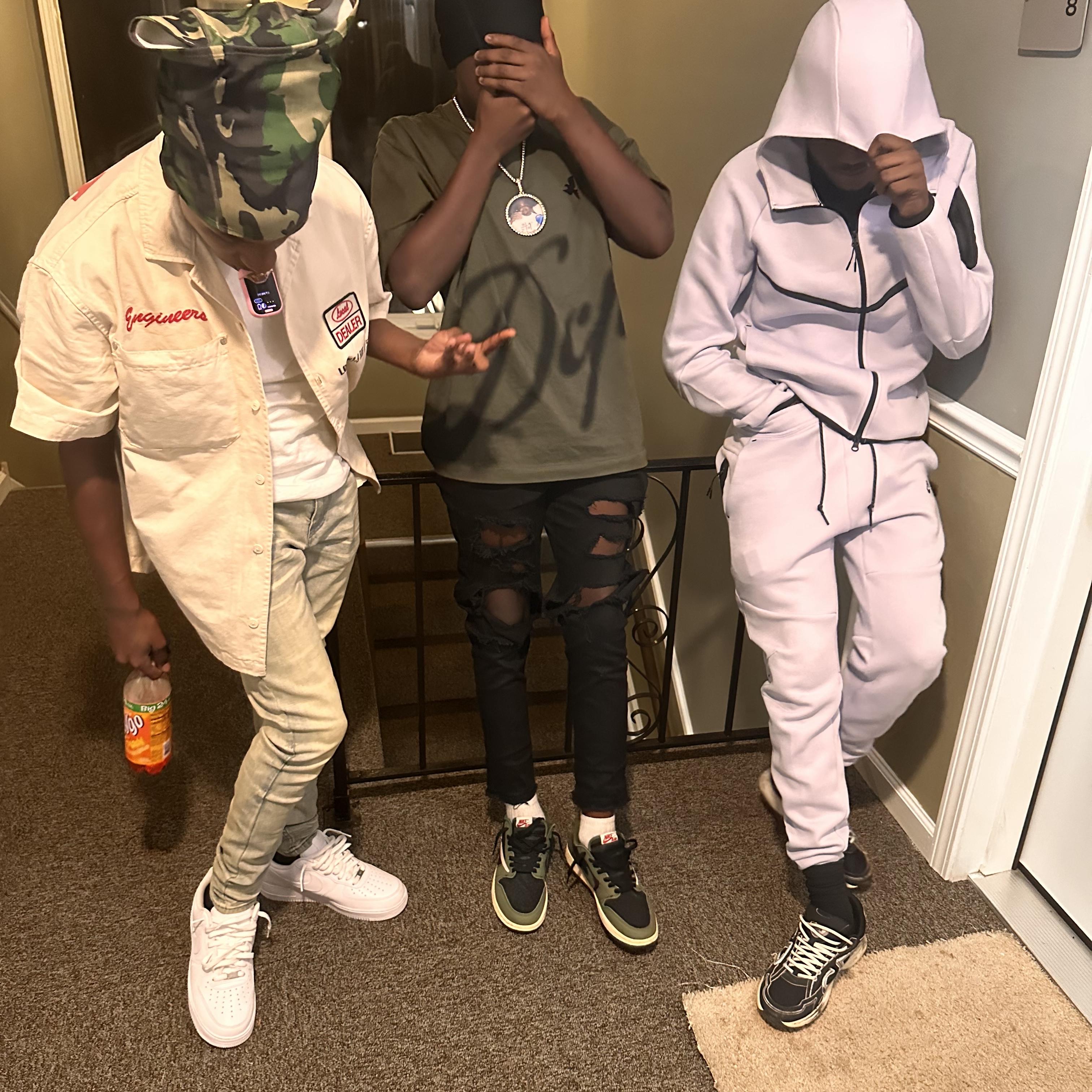 KEEP DIS BIH GOIN artwork