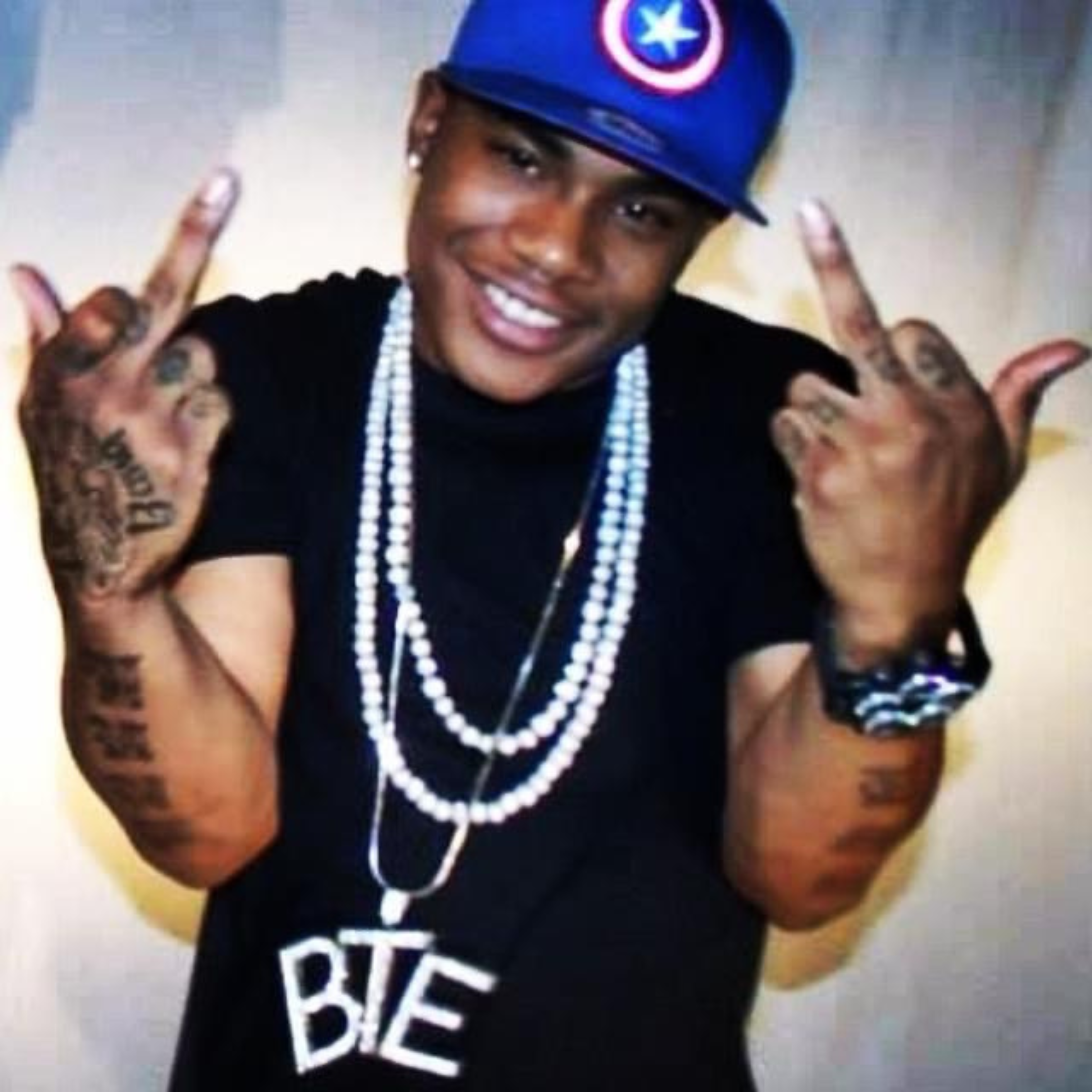 LIFE IS AMAZING artwork